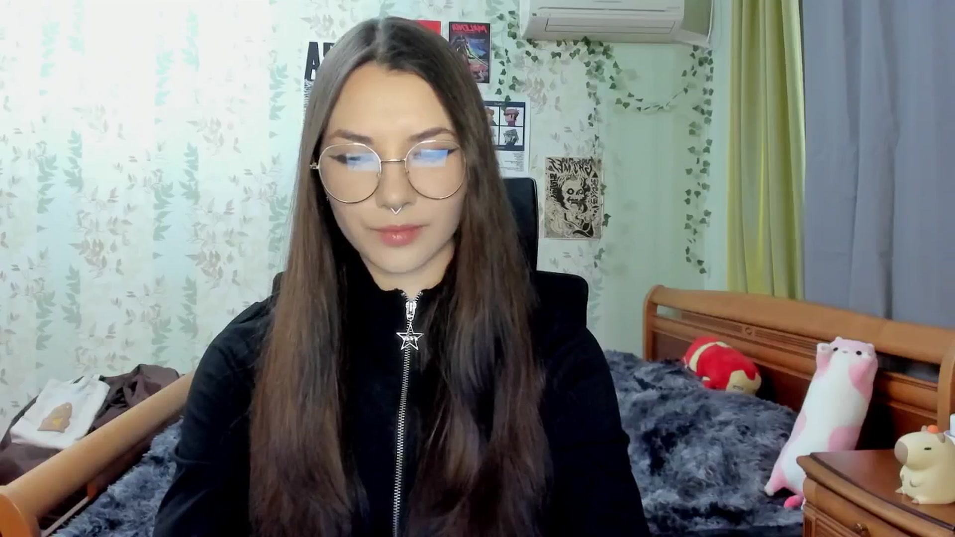 Gallery image thumbnail from AmnesiaGirl1's myfreecams stream on, 04/10/2025, 16:54 image 8 of 20