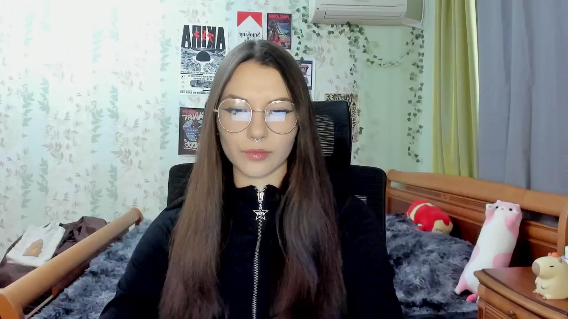 Gallery image thumbnail from AmnesiaGirl1's myfreecams stream on, 04/10/2025, 16:54 image 1 of 20
