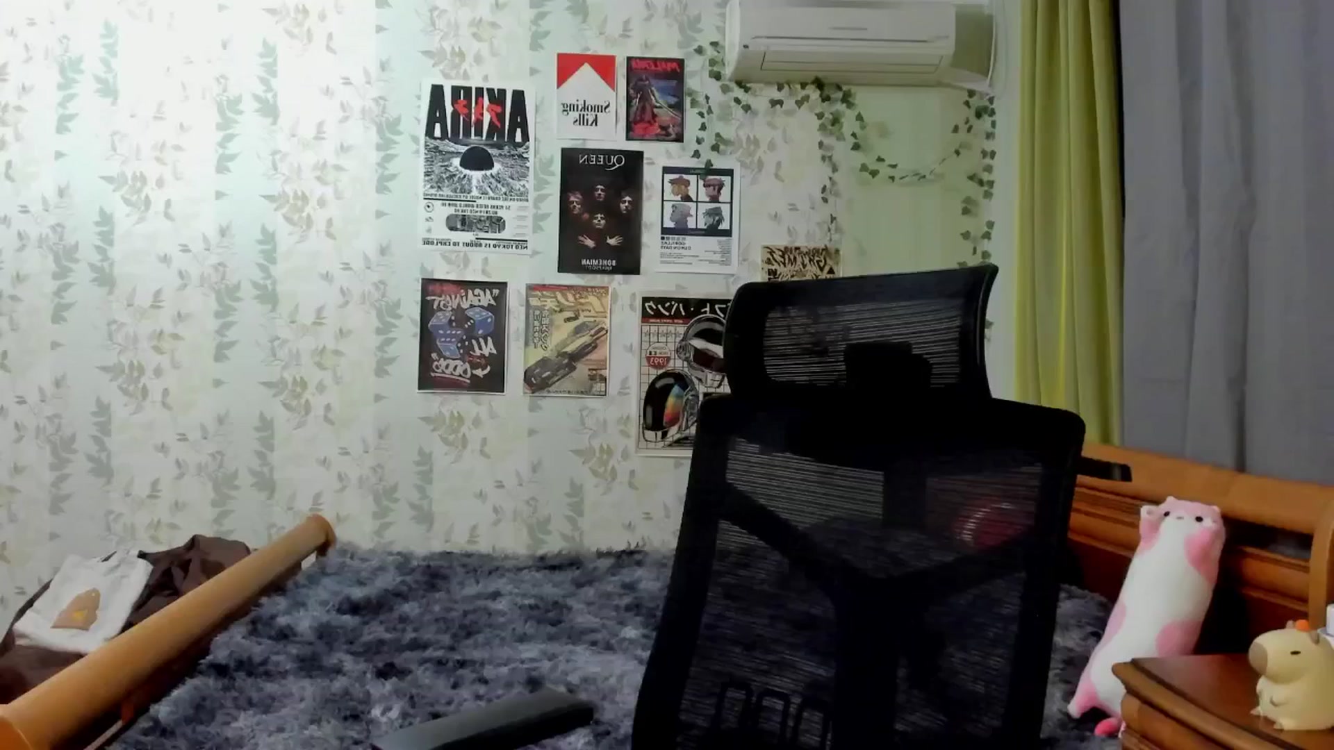 Gallery image thumbnail from AmnesiaGirl1's myfreecams stream on, 04/10/2025, 17:58 image 1 of 20