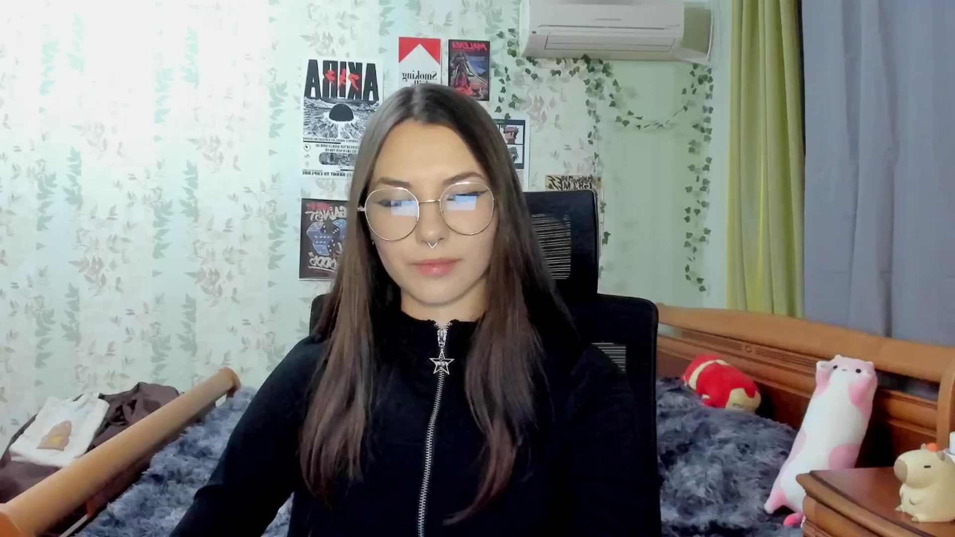 Gallery image thumbnail from AmnesiaGirl1's myfreecams stream on, 04/10/2025, 17:58 image 7 of 20