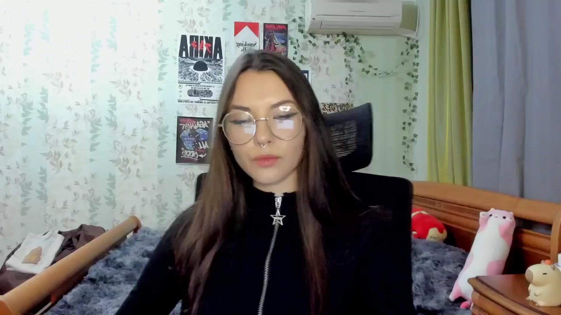 Gallery image thumbnail from AmnesiaGirl1's myfreecams stream on, 04/10/2025, 19:04 image 19 of 20