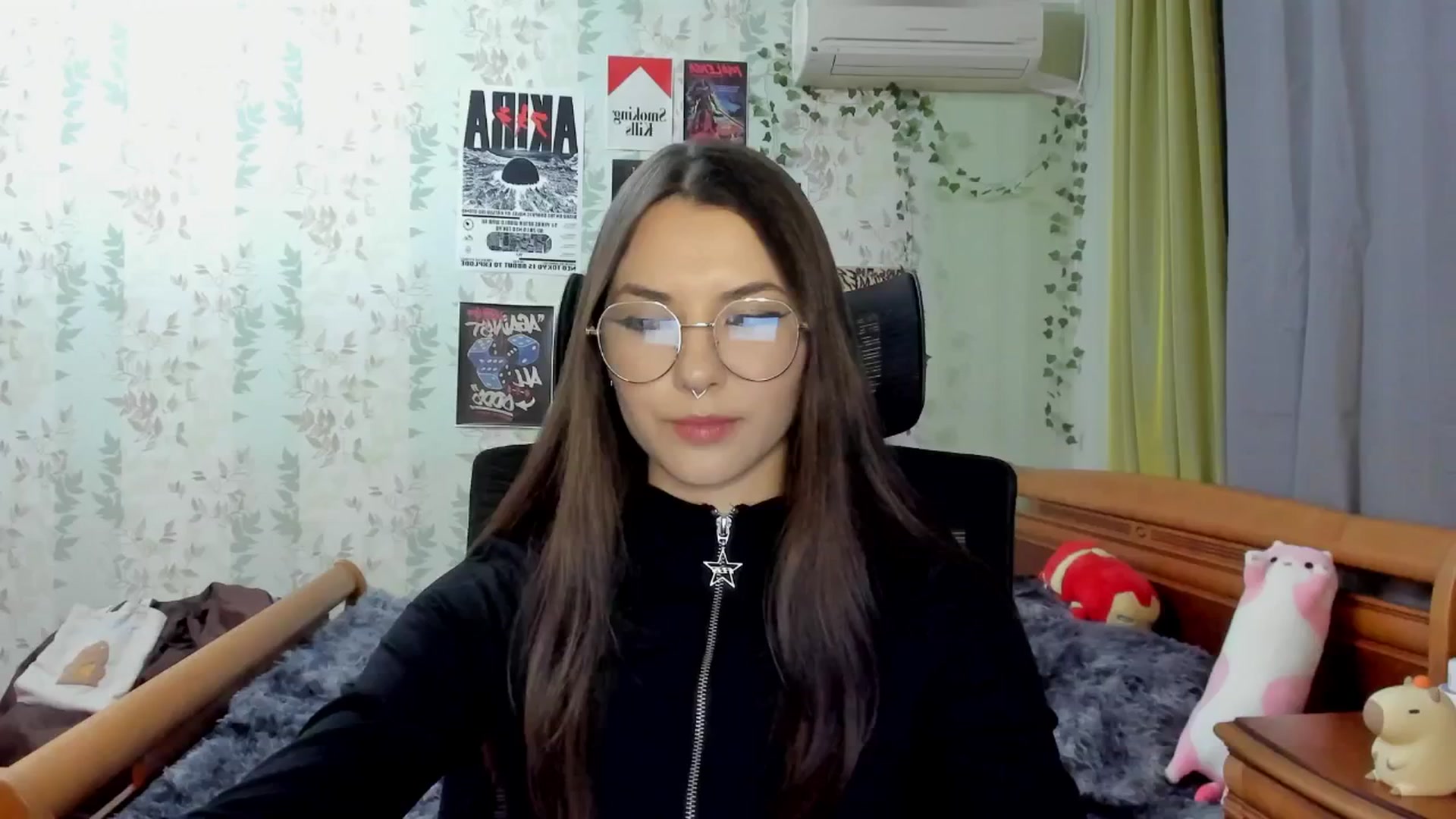Gallery image thumbnail from AmnesiaGirl1's myfreecams stream on, 04/10/2025, 19:04 image 2 of 20