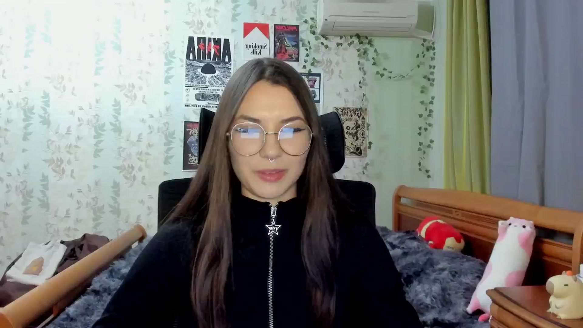 Gallery image thumbnail from AmnesiaGirl1's myfreecams stream on, 04/10/2025, 19:04 image 5 of 20