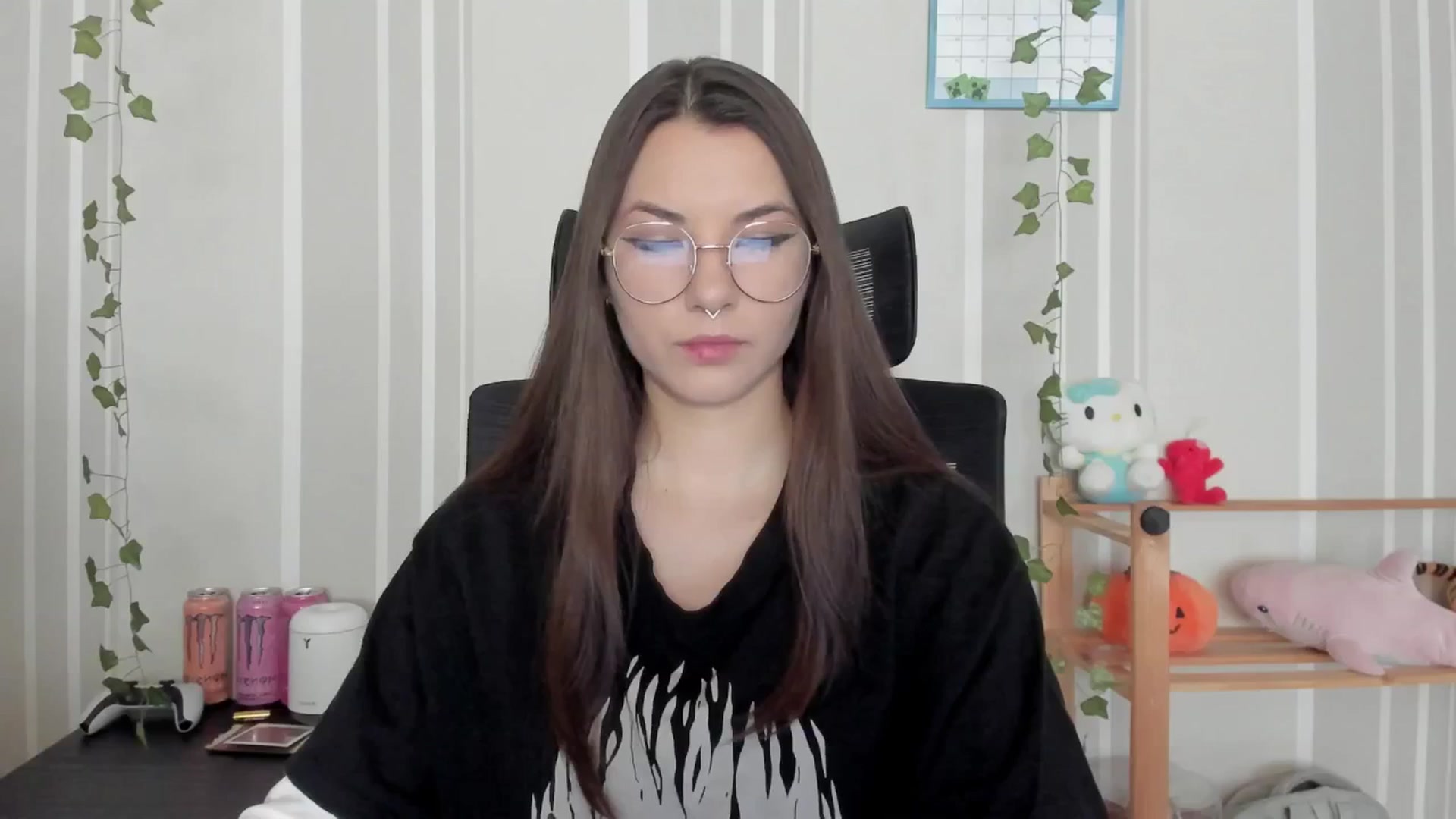Gallery image thumbnail from AmnesiaGirl1's myfreecams stream on, 04/11/2025, 12:25 image 4 of 20