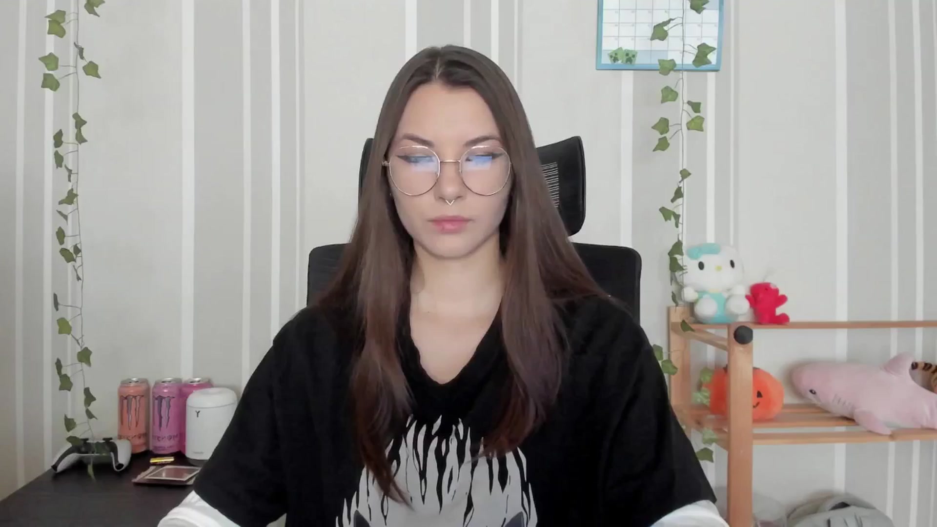 Gallery image thumbnail from AmnesiaGirl1's myfreecams stream on, 04/11/2025, 12:25 image 3 of 20