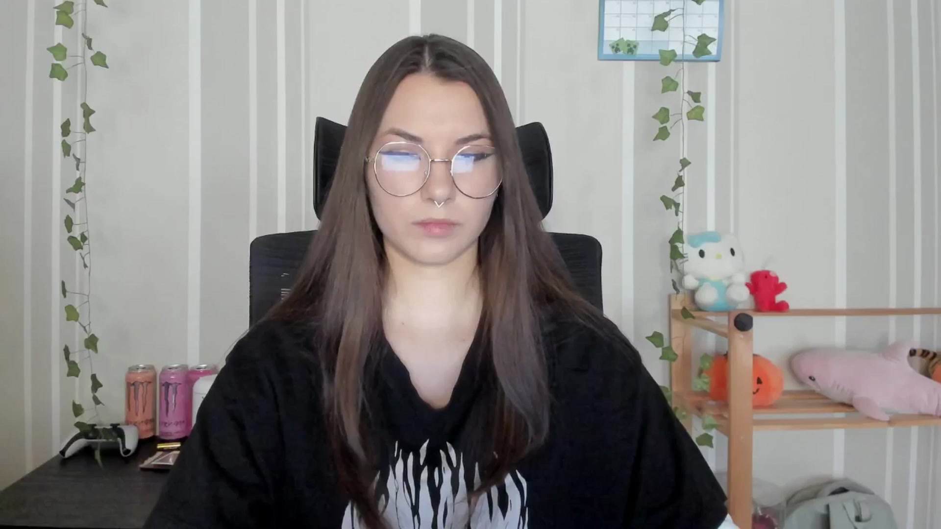 Gallery image thumbnail from AmnesiaGirl1's myfreecams stream on, 04/11/2025, 12:25 image 14 of 20