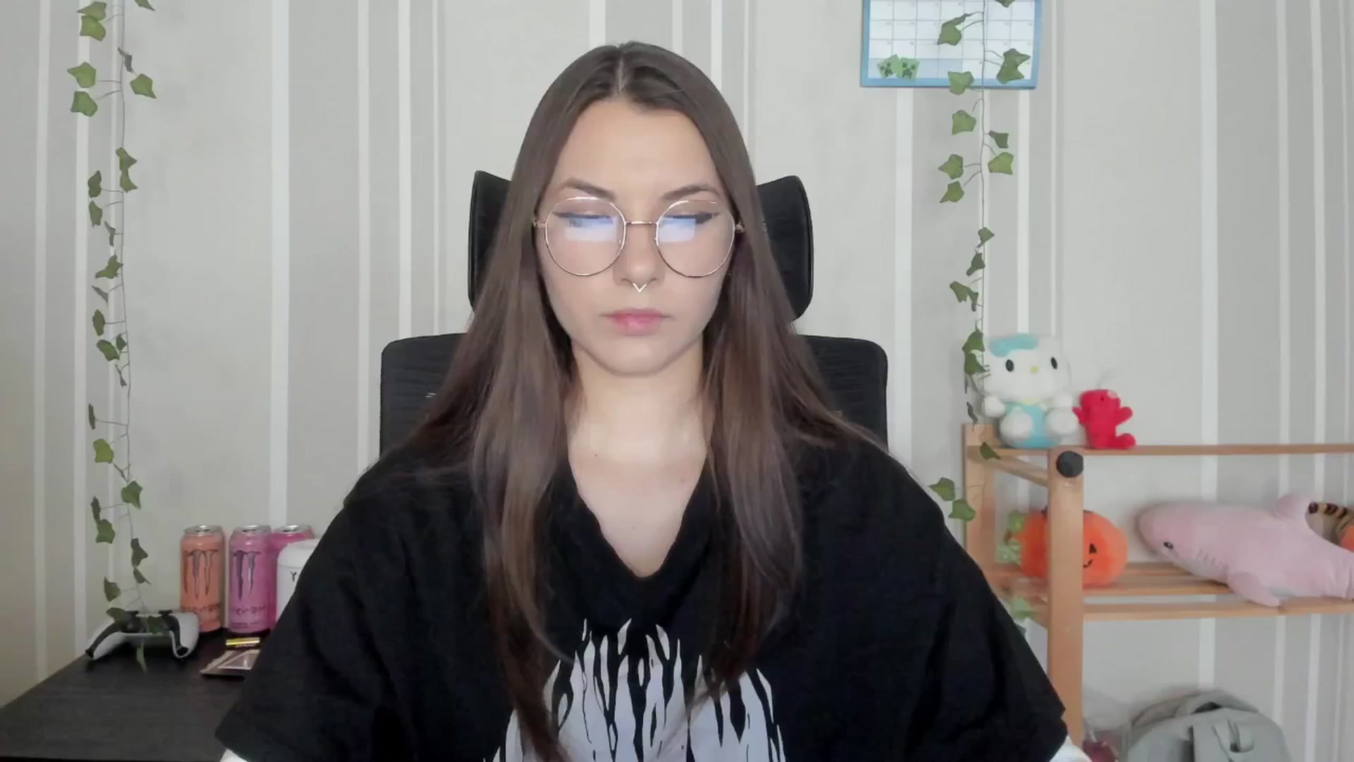 Gallery image thumbnail from AmnesiaGirl1's myfreecams stream on, 04/11/2025, 12:25 image 12 of 20