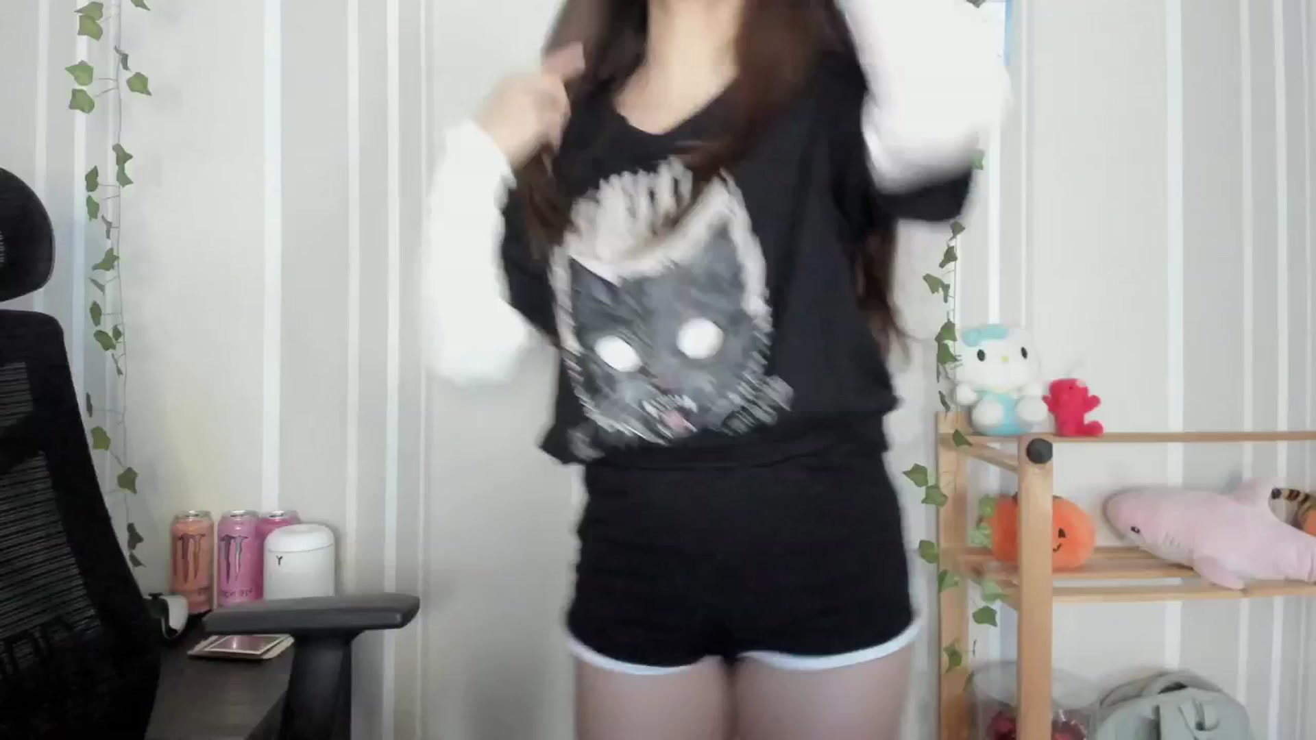 Gallery image thumbnail from AmnesiaGirl1's myfreecams stream on, 04/11/2025, 12:25 image 19 of 20