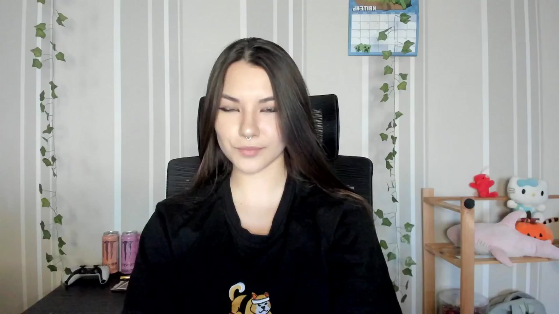 Gallery image thumbnail from AmnesiaGirl1's myfreecams stream on, 04/12/2025, 16:37 image 18 of 20
