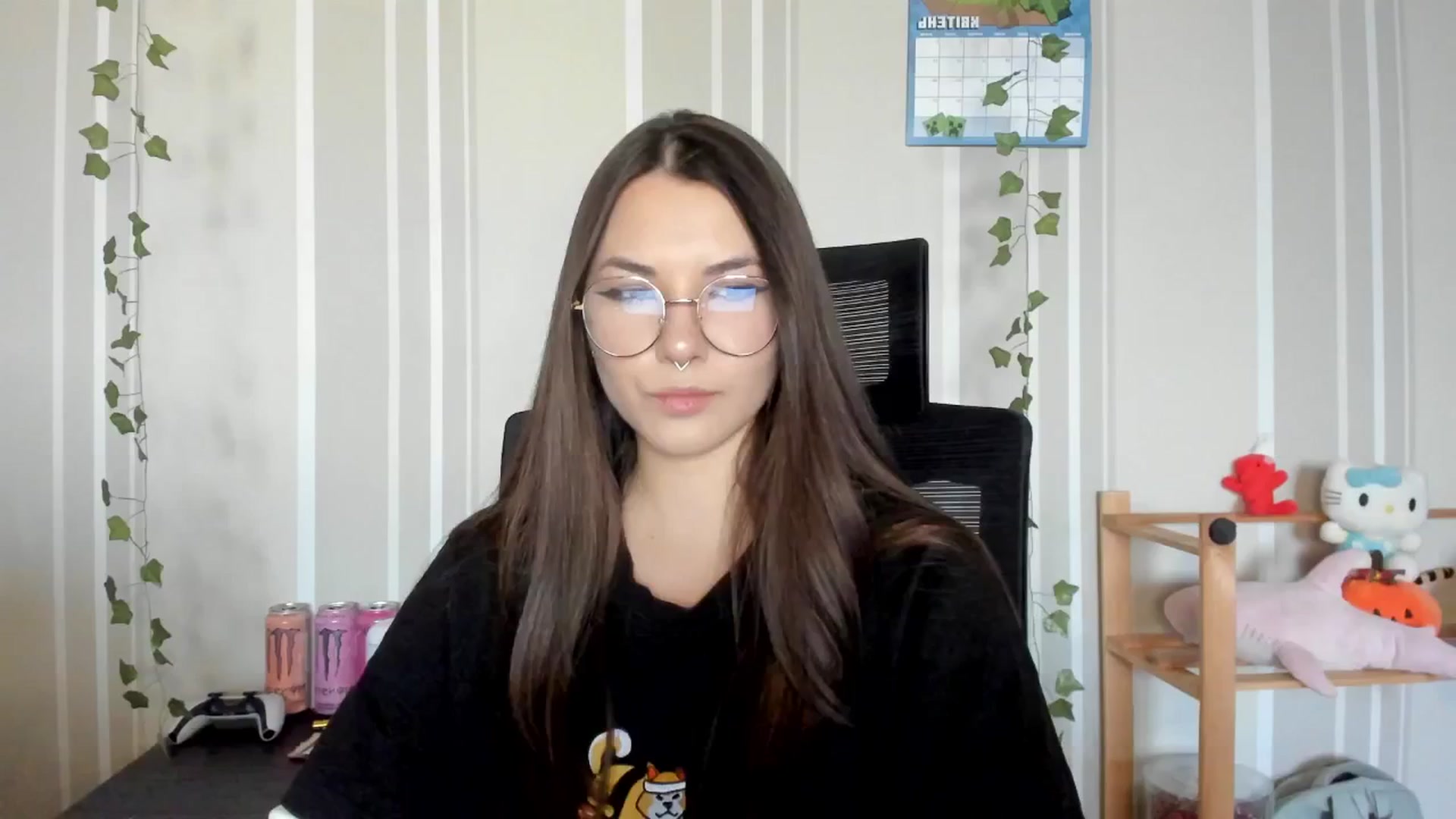 Gallery image thumbnail from AmnesiaGirl1's myfreecams stream on, 04/12/2025, 16:37 image 13 of 20