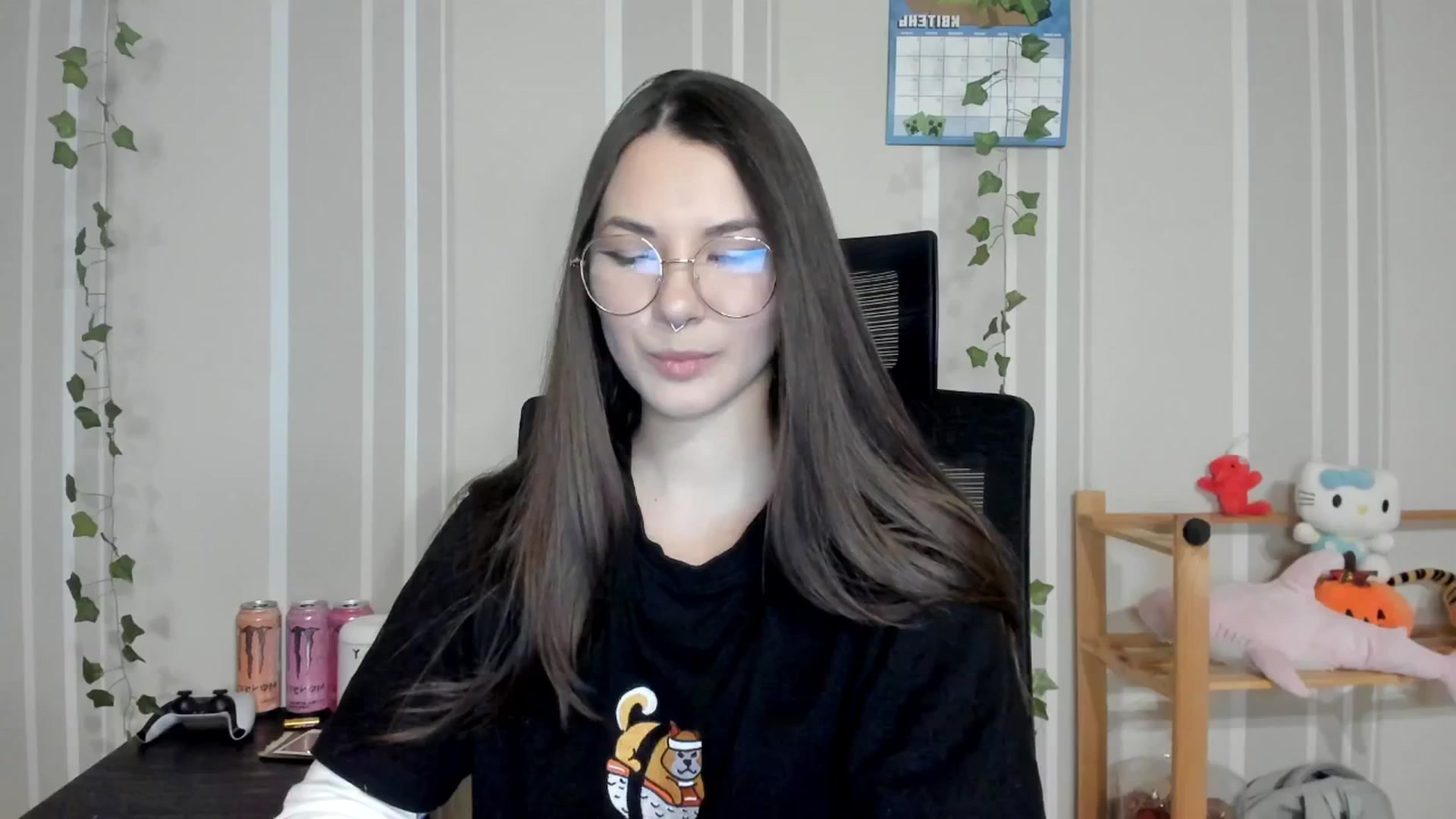 Gallery image thumbnail from AmnesiaGirl1's myfreecams stream on, 04/12/2025, 19:11 image 4 of 20
