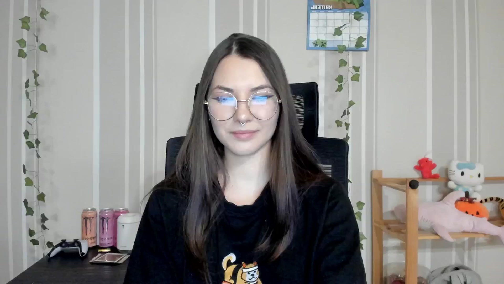 Gallery image thumbnail from AmnesiaGirl1's myfreecams stream on, 04/12/2025, 19:11 image 17 of 20