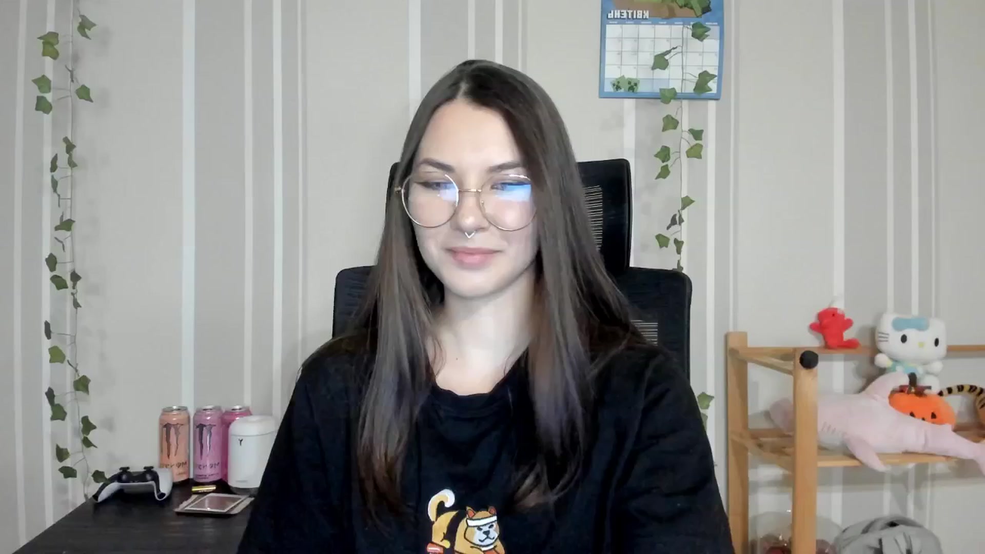 Gallery image thumbnail from AmnesiaGirl1's myfreecams stream on, 04/12/2025, 19:11 image 14 of 20