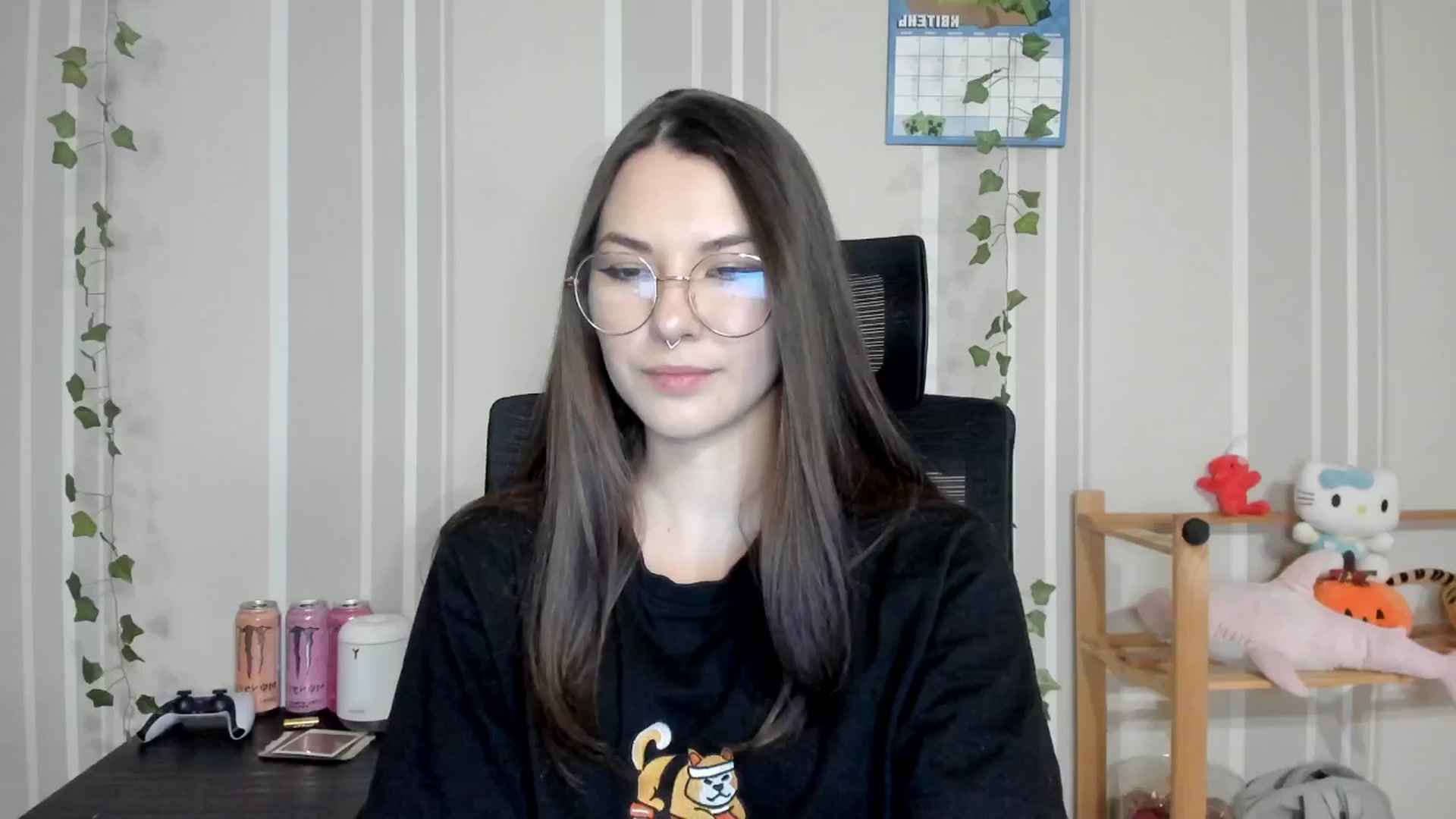 Gallery image thumbnail from AmnesiaGirl1's myfreecams stream on, 04/12/2025, 19:11 image 13 of 20