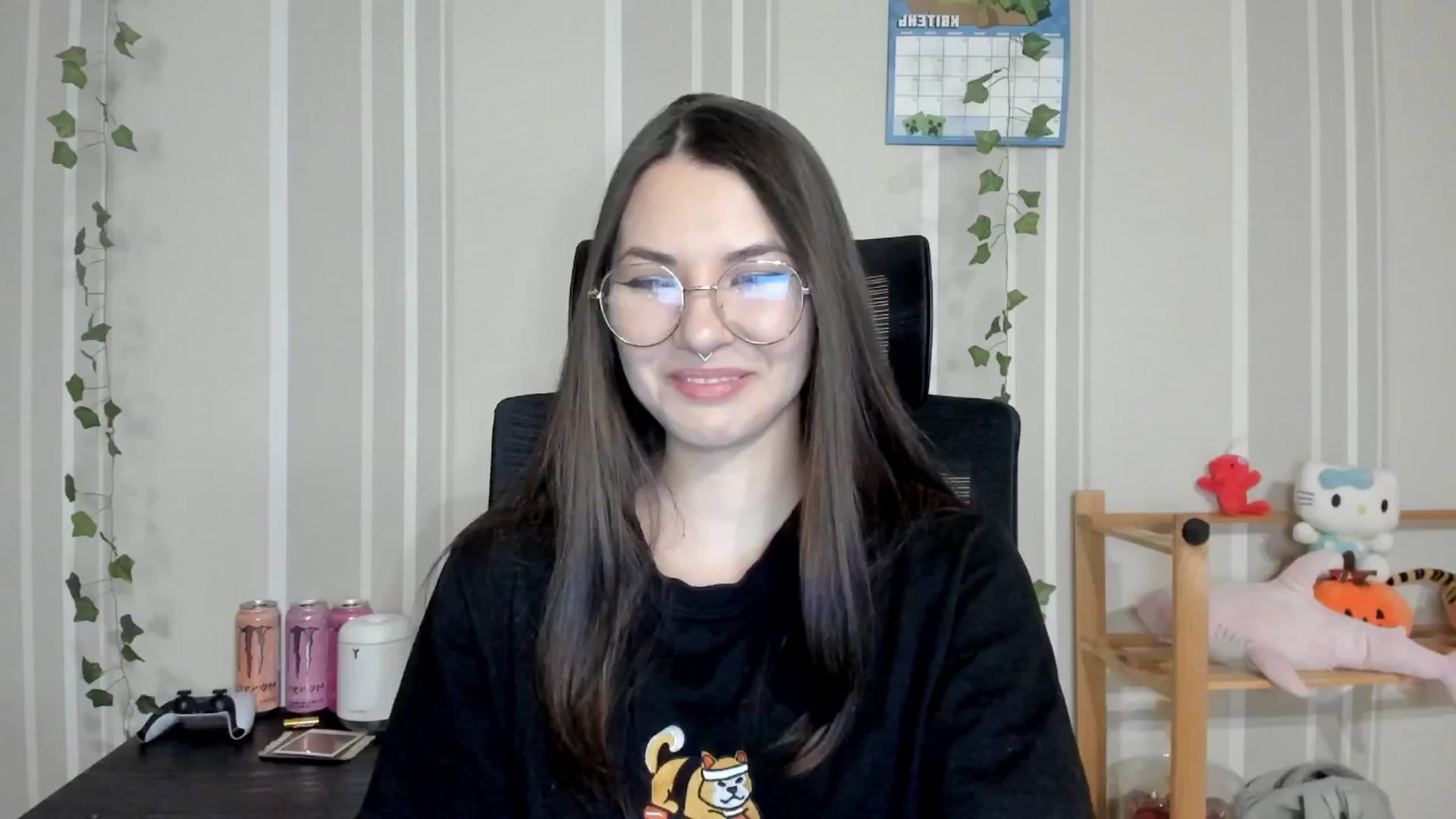 Gallery image thumbnail from AmnesiaGirl1's myfreecams stream on, 04/12/2025, 19:11 image 16 of 20