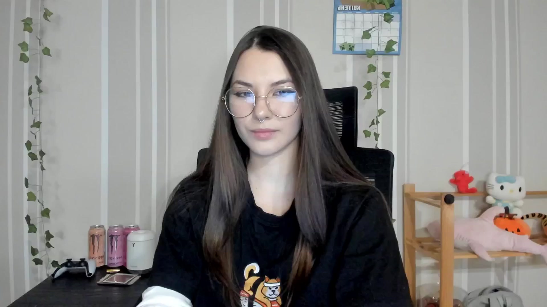 Gallery image thumbnail from AmnesiaGirl1's myfreecams stream on, 04/12/2025, 19:11 image 7 of 20