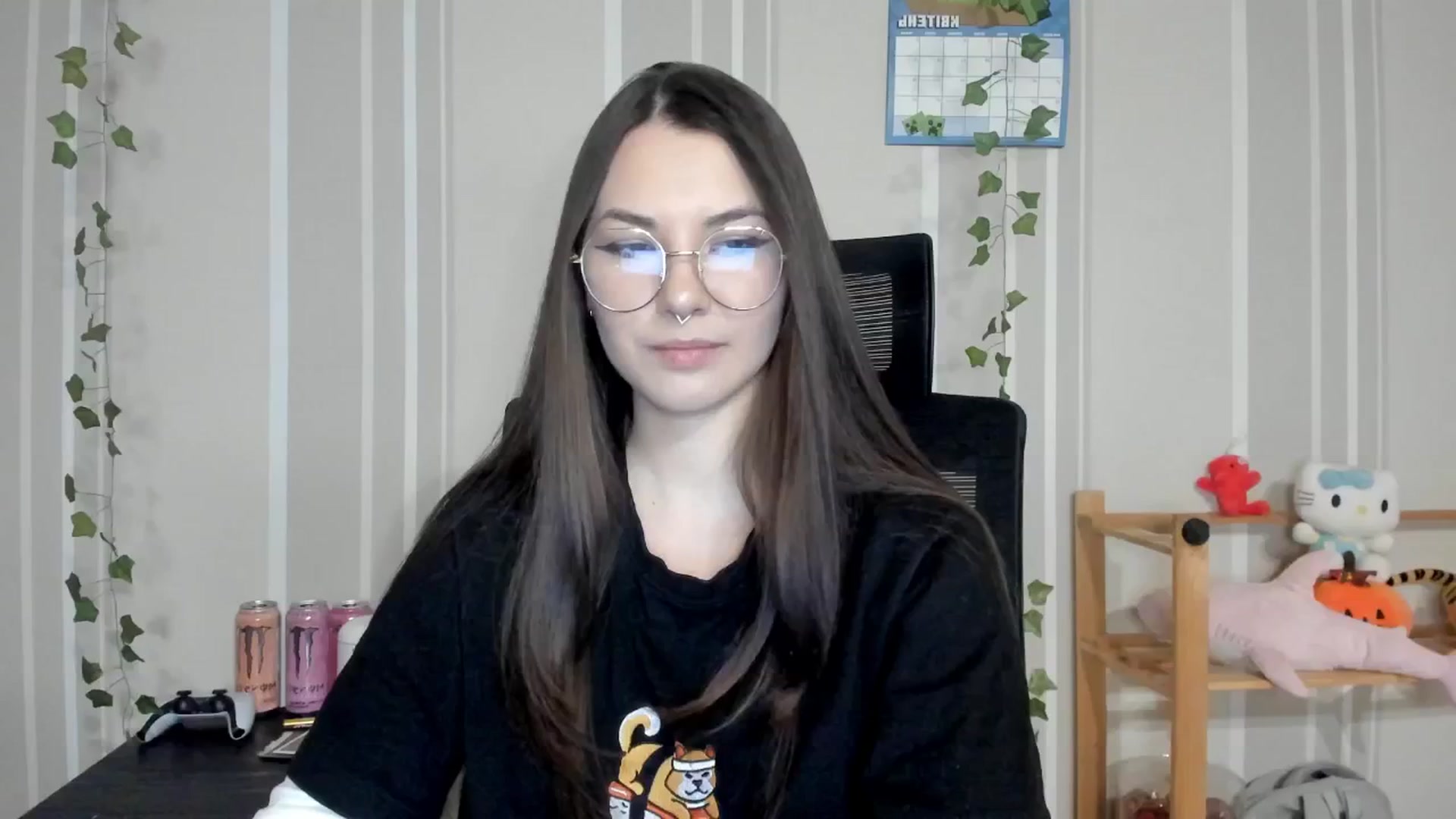 Gallery image thumbnail from AmnesiaGirl1's myfreecams stream on, 04/12/2025, 19:11 image 6 of 20