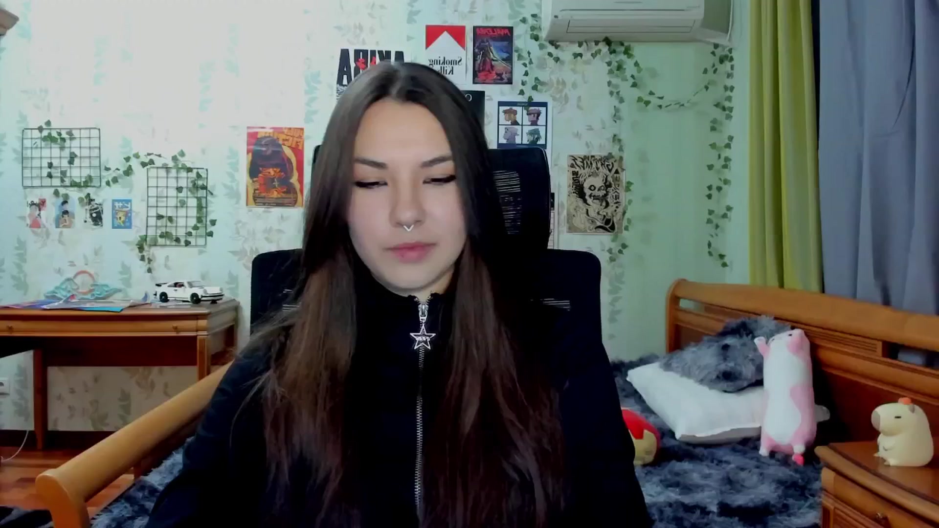 Gallery image thumbnail from AmnesiaGirl1's myfreecams stream on, 04/14/2025, 20:19 image 11 of 20