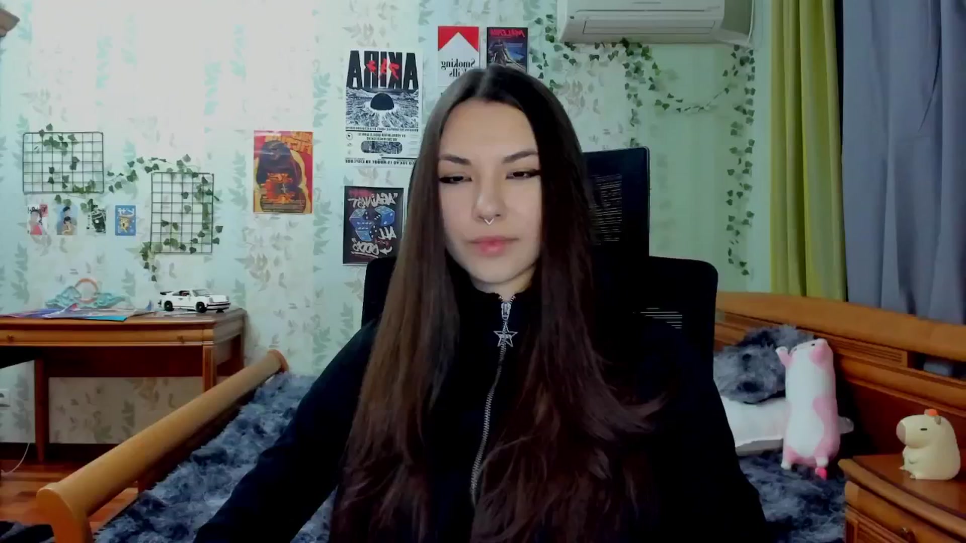 Gallery image thumbnail from AmnesiaGirl1's myfreecams stream on, 04/14/2025, 20:19 image 1 of 20