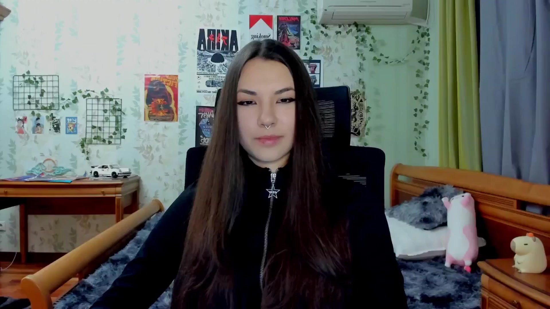 Gallery image thumbnail from AmnesiaGirl1's myfreecams stream on, 04/14/2025, 20:19 image 2 of 20