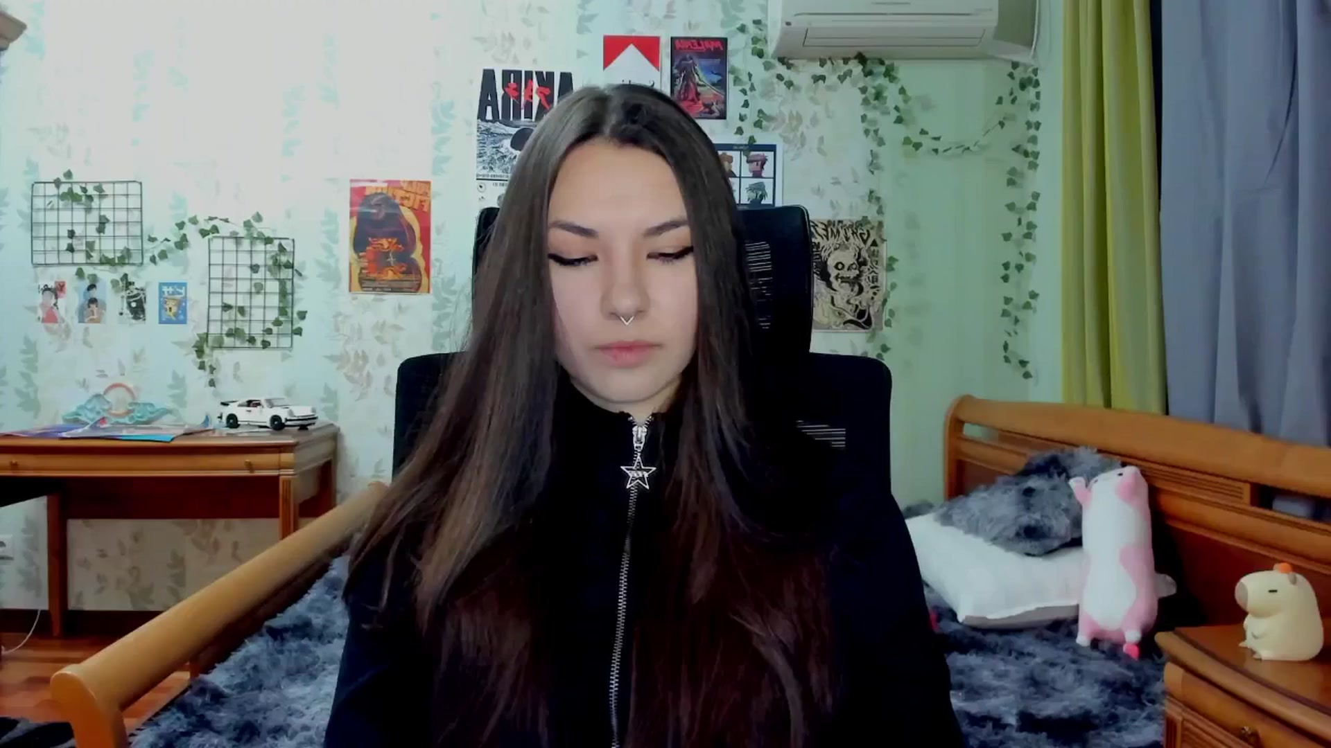 Gallery image thumbnail from AmnesiaGirl1's myfreecams stream on, 04/14/2025, 20:19 image 9 of 20