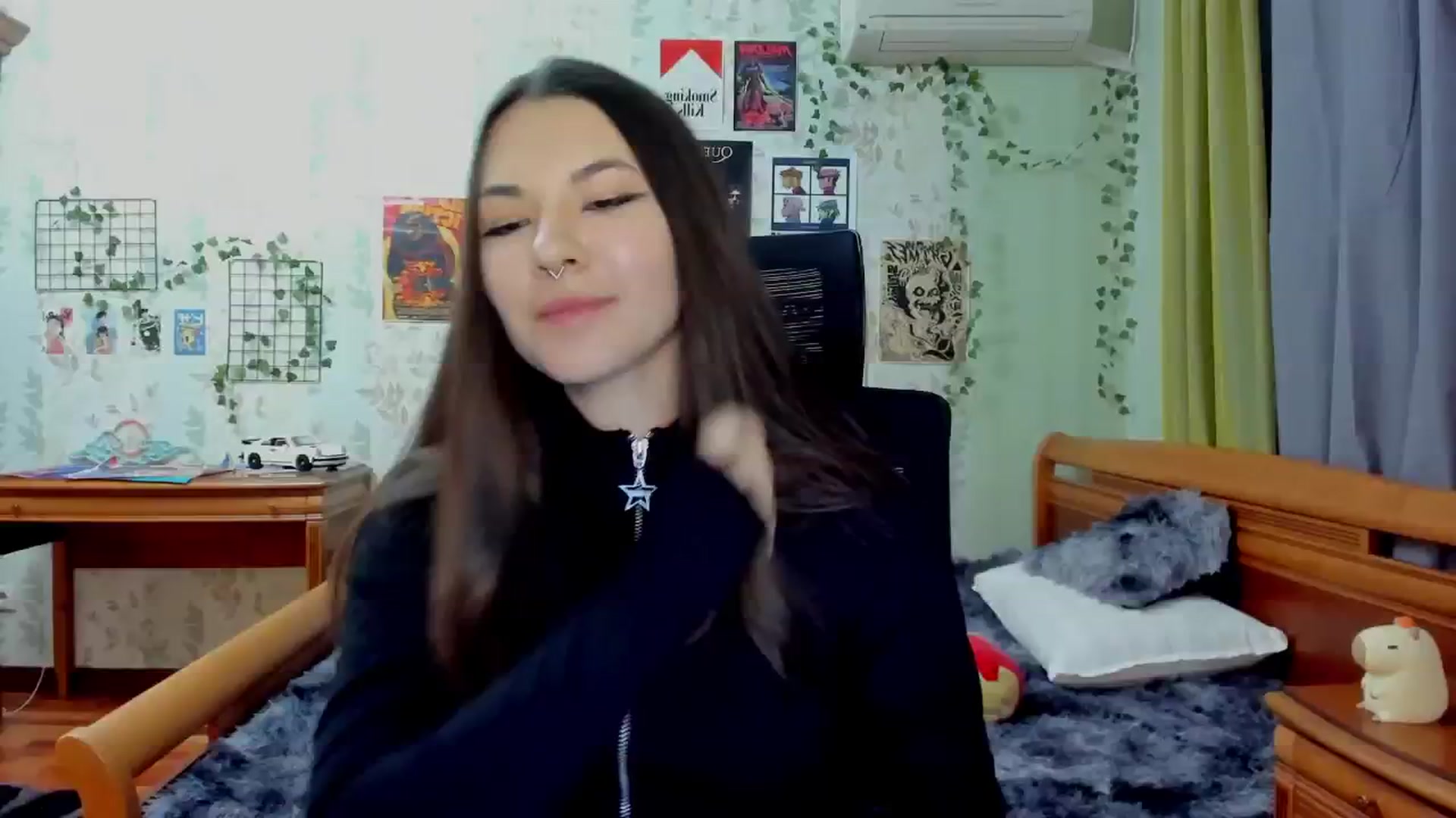 Gallery image thumbnail from AmnesiaGirl1's myfreecams stream on, 04/14/2025, 21:52 image 16 of 20