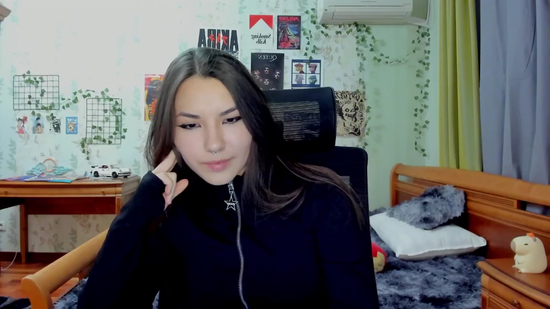 Gallery image thumbnail from AmnesiaGirl1's myfreecams stream on, 04/14/2025, 21:52 image 2 of 20