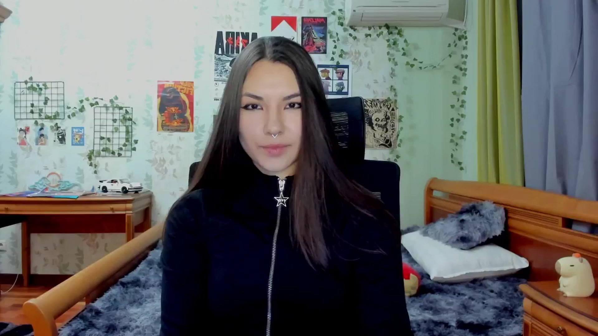 Gallery image thumbnail from AmnesiaGirl1's myfreecams stream on, 04/14/2025, 21:52 image 10 of 20