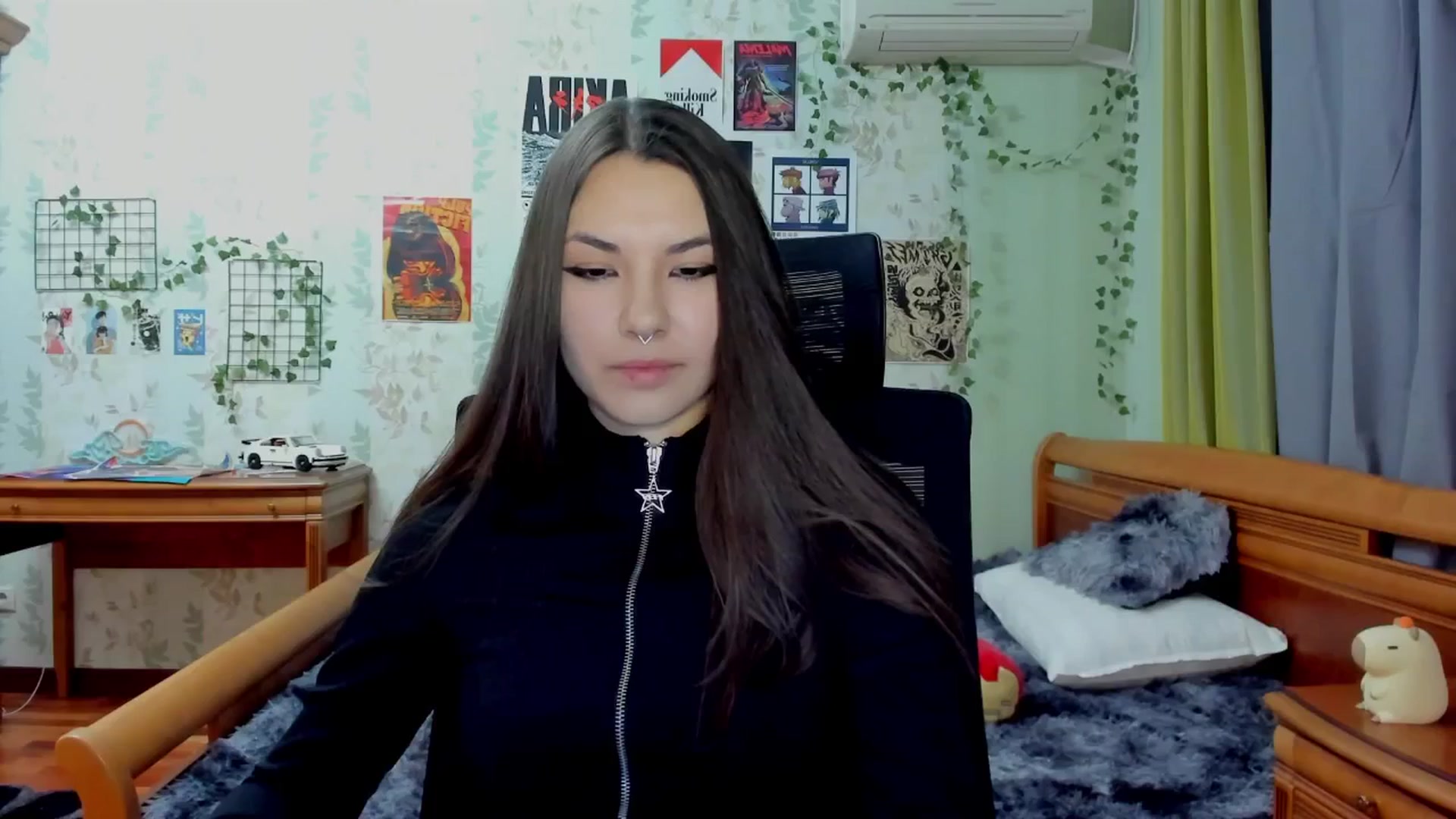 Gallery image thumbnail from AmnesiaGirl1's myfreecams stream on, 04/14/2025, 21:52 image 12 of 20