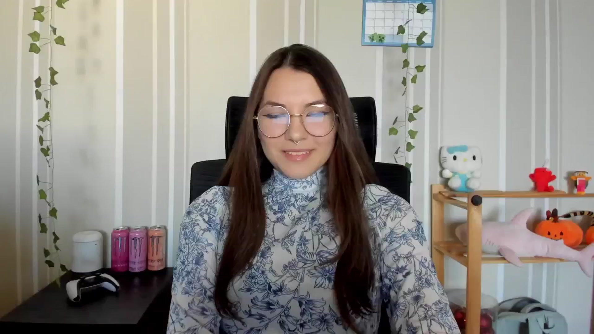 Gallery image thumbnail from AmnesiaGirl1's myfreecams stream on, 04/17/2025, 15:35 image 16 of 20