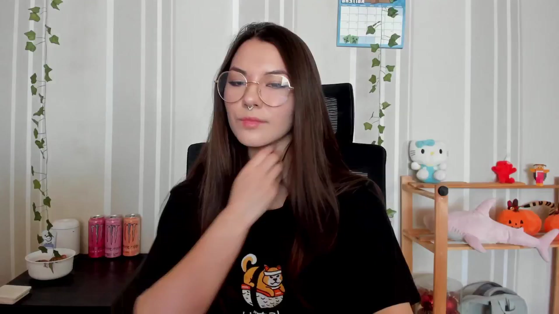 Gallery image thumbnail from AmnesiaGirl1's myfreecams stream on, 04/18/2025, 10:35 image 10 of 20