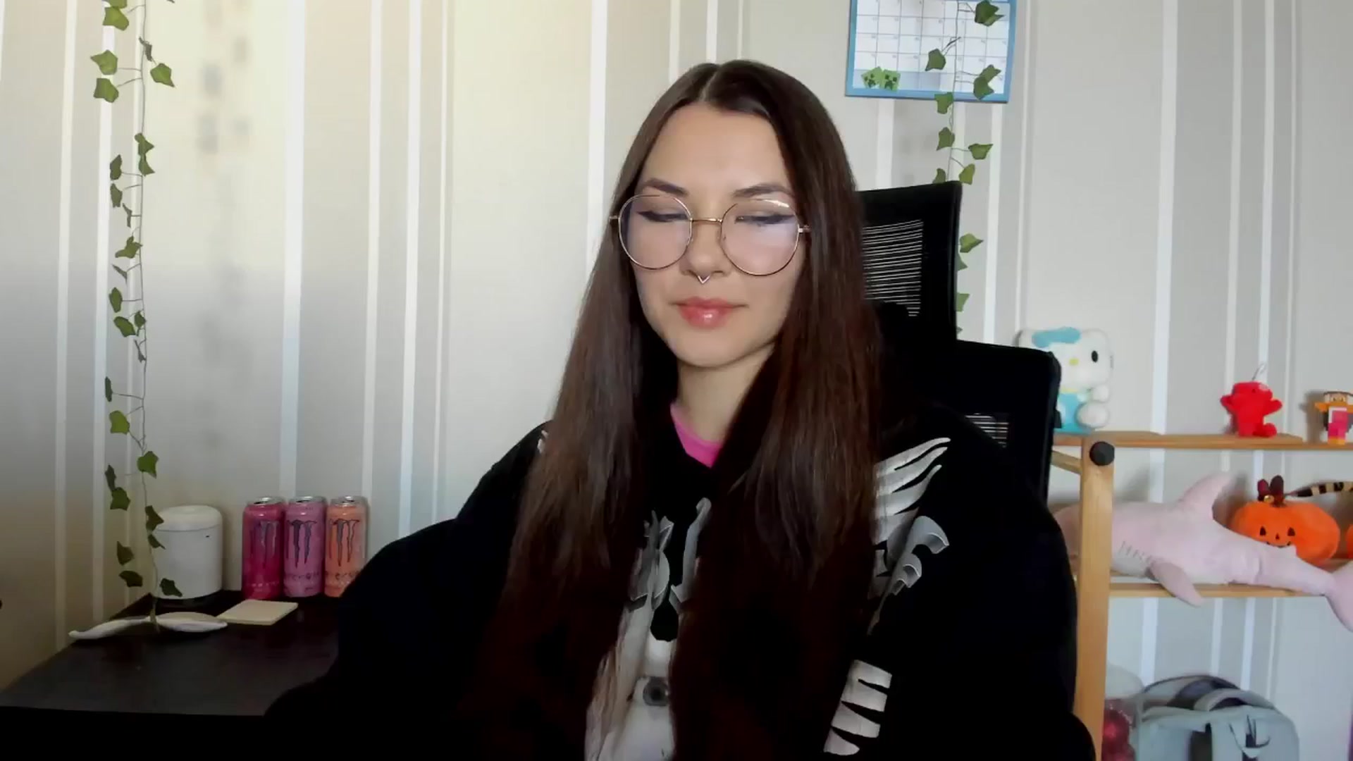 Gallery image thumbnail from AmnesiaGirl1's myfreecams stream on, 04/19/2025, 14:48 image 3 of 20
