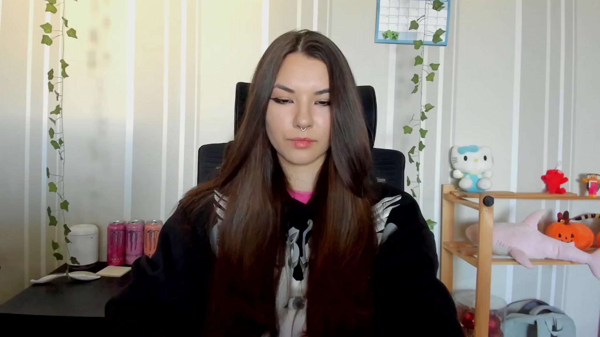 Gallery image thumbnail from AmnesiaGirl1's myfreecams stream on, 04/19/2025, 15:11 image 2 of 20