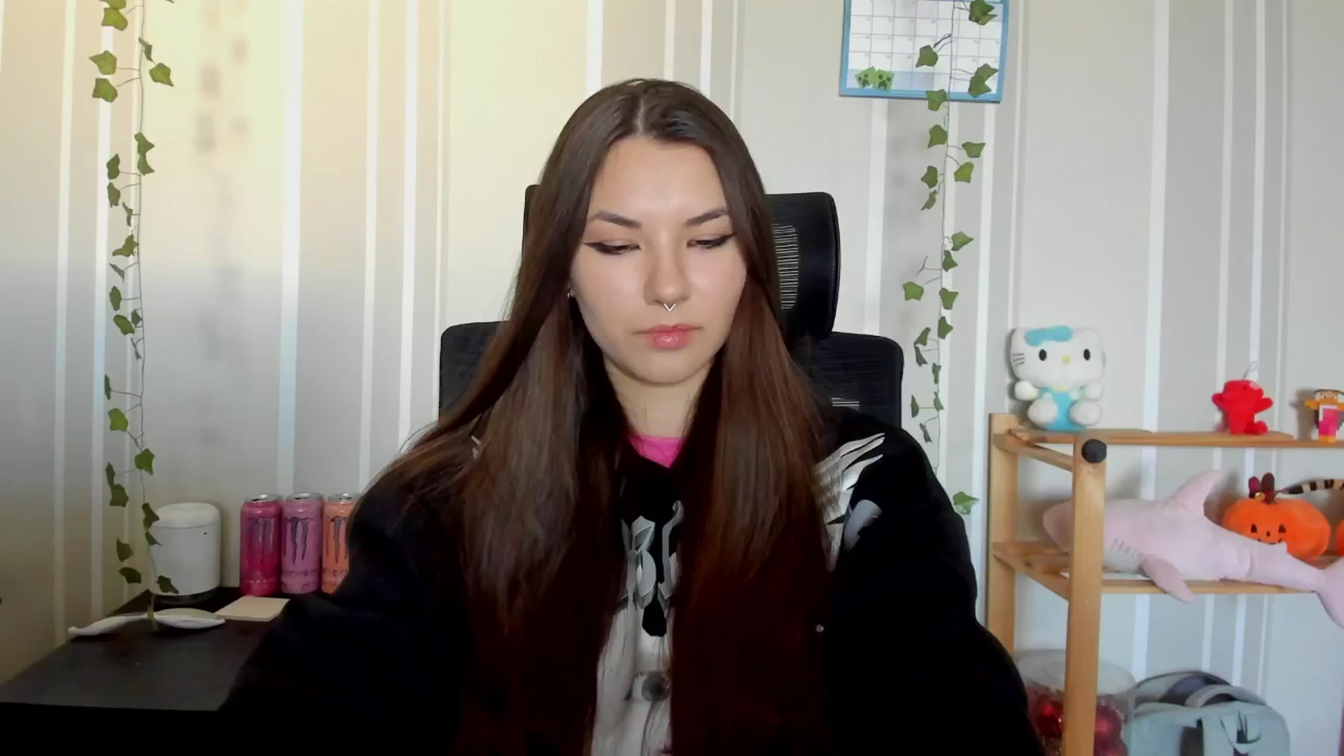 Gallery image thumbnail from AmnesiaGirl1's myfreecams stream on, 04/19/2025, 15:11 image 6 of 20