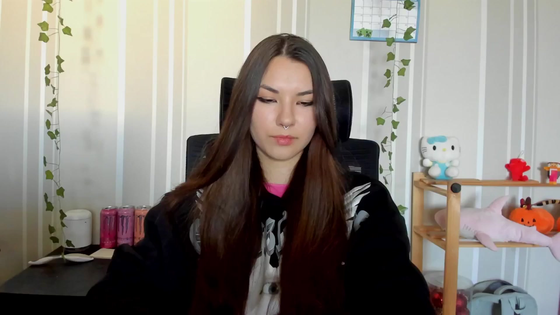Gallery image thumbnail from AmnesiaGirl1's myfreecams stream on, 04/19/2025, 15:11 image 10 of 20