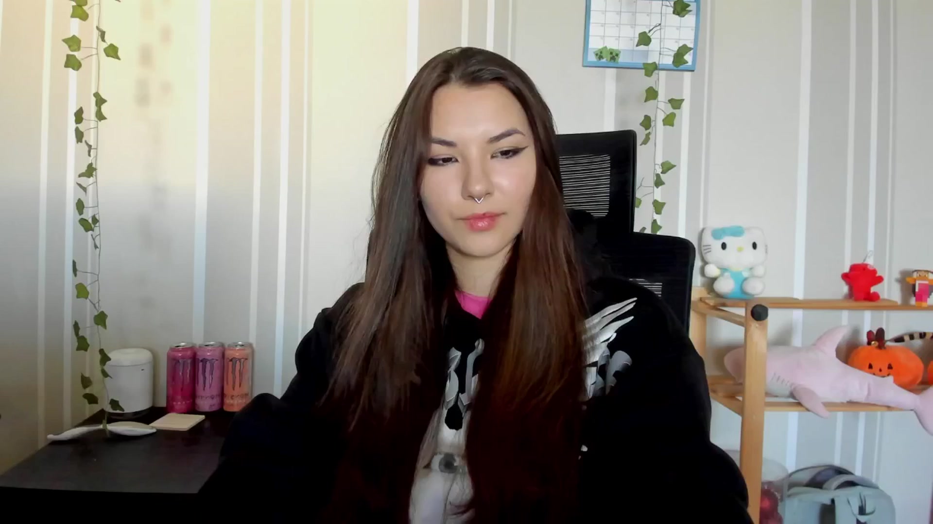 Gallery image thumbnail from AmnesiaGirl1's myfreecams stream on, 04/19/2025, 15:11 image 13 of 20