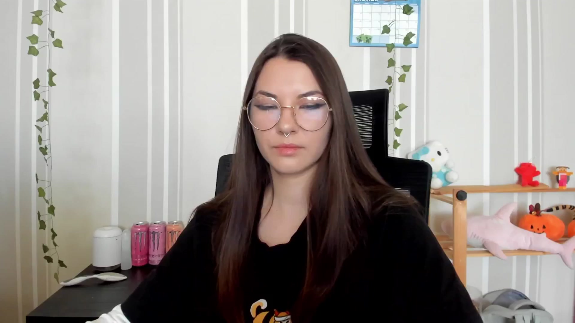 Gallery image thumbnail from AmnesiaGirl1's myfreecams stream on, 04/20/2025, 11:05 image 11 of 20