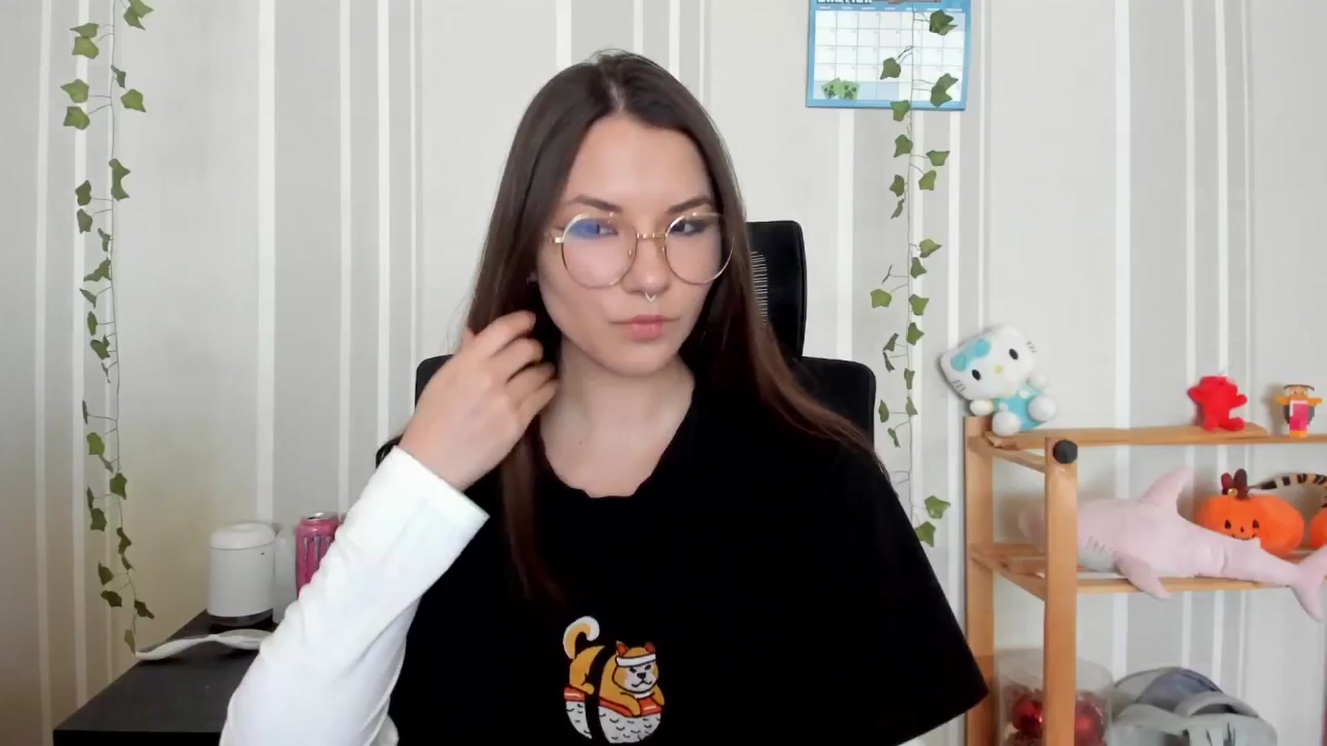 Gallery image thumbnail from AmnesiaGirl1's myfreecams stream on, 04/20/2025, 11:05 image 12 of 20