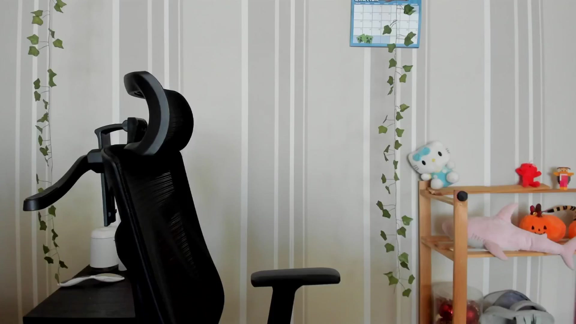 Gallery image thumbnail from AmnesiaGirl1's myfreecams stream on, 04/20/2025, 11:05 image 16 of 20