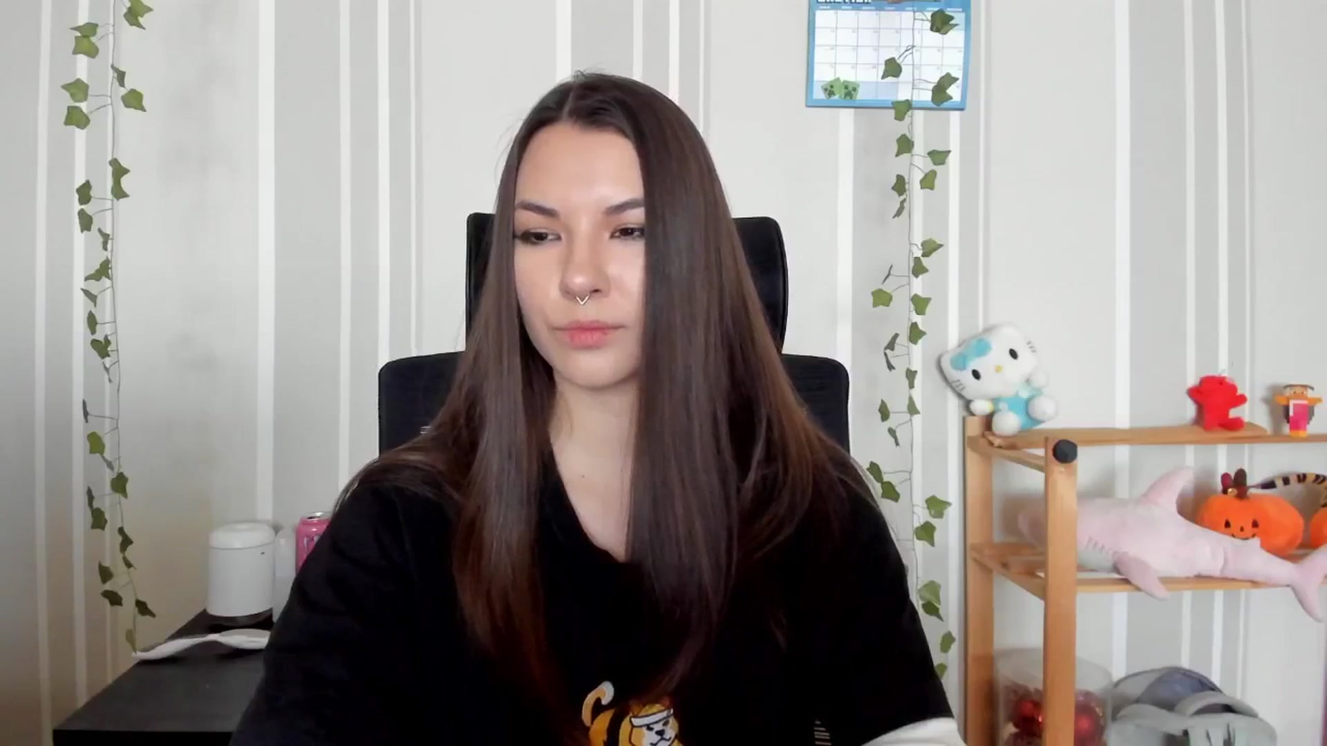 Gallery image thumbnail from AmnesiaGirl1's myfreecams stream on, 04/20/2025, 11:23 image 13 of 20
