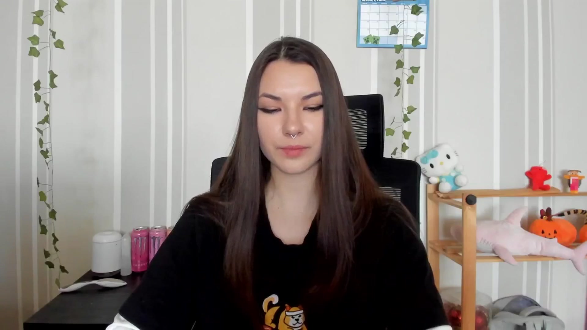 Gallery image thumbnail from AmnesiaGirl1's myfreecams stream on, 04/20/2025, 11:23 image 14 of 20