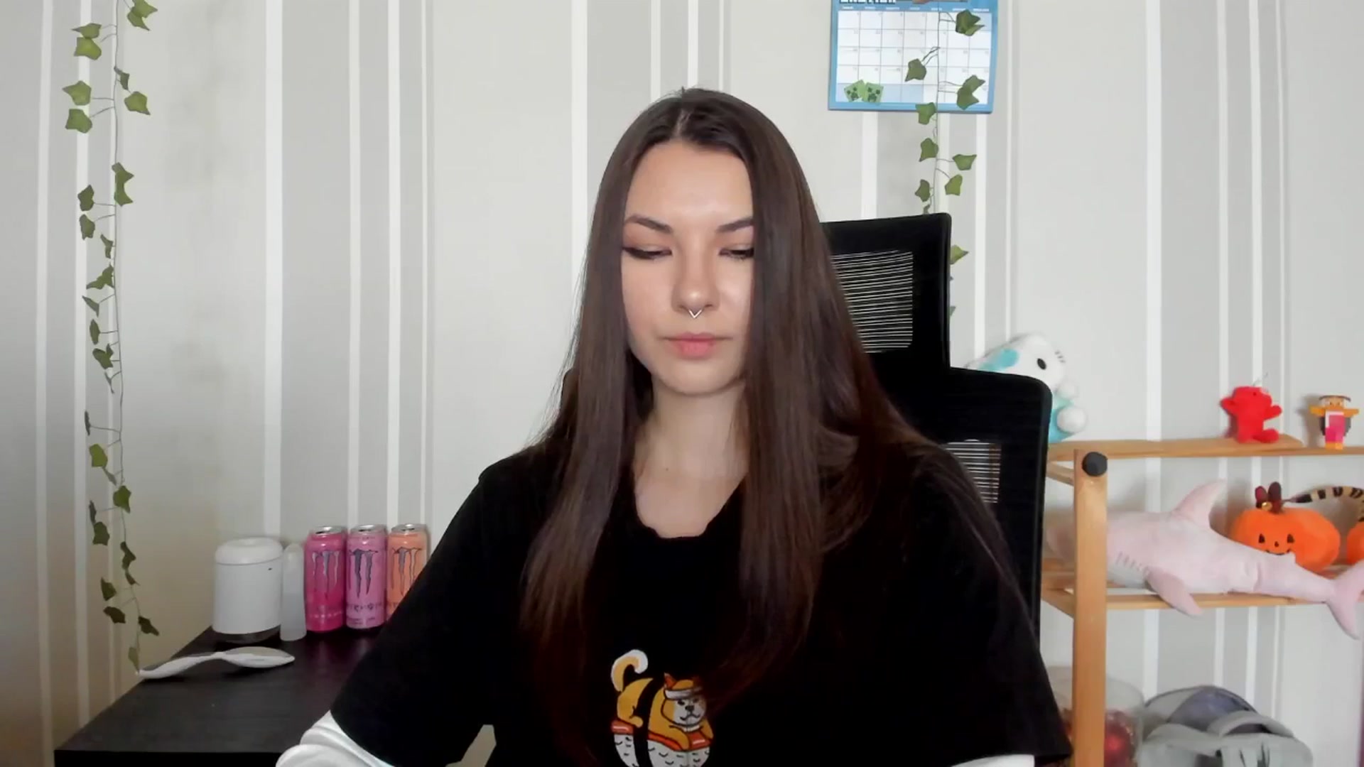 Gallery image thumbnail from AmnesiaGirl1's myfreecams stream on, 04/20/2025, 11:23 image 17 of 20