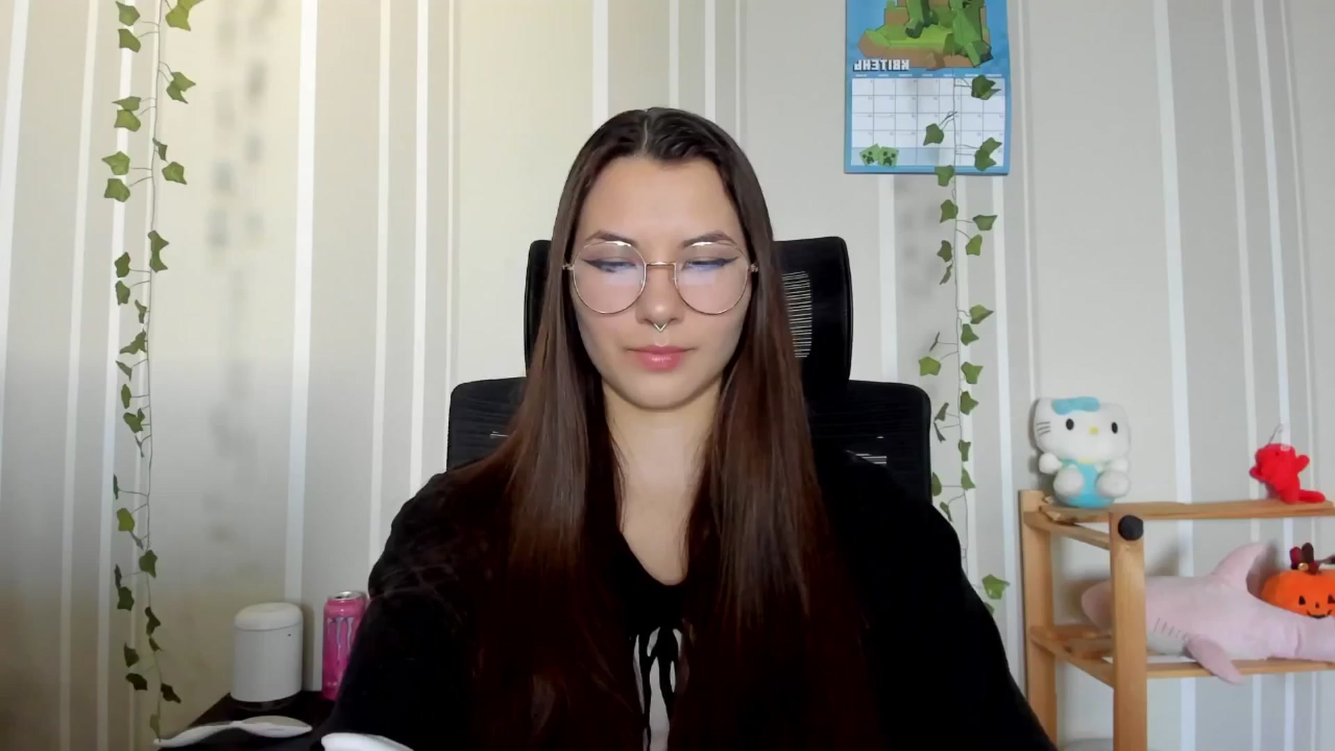 Gallery image thumbnail from AmnesiaGirl1's myfreecams stream on, 04/21/2025, 14:25 image 6 of 20
