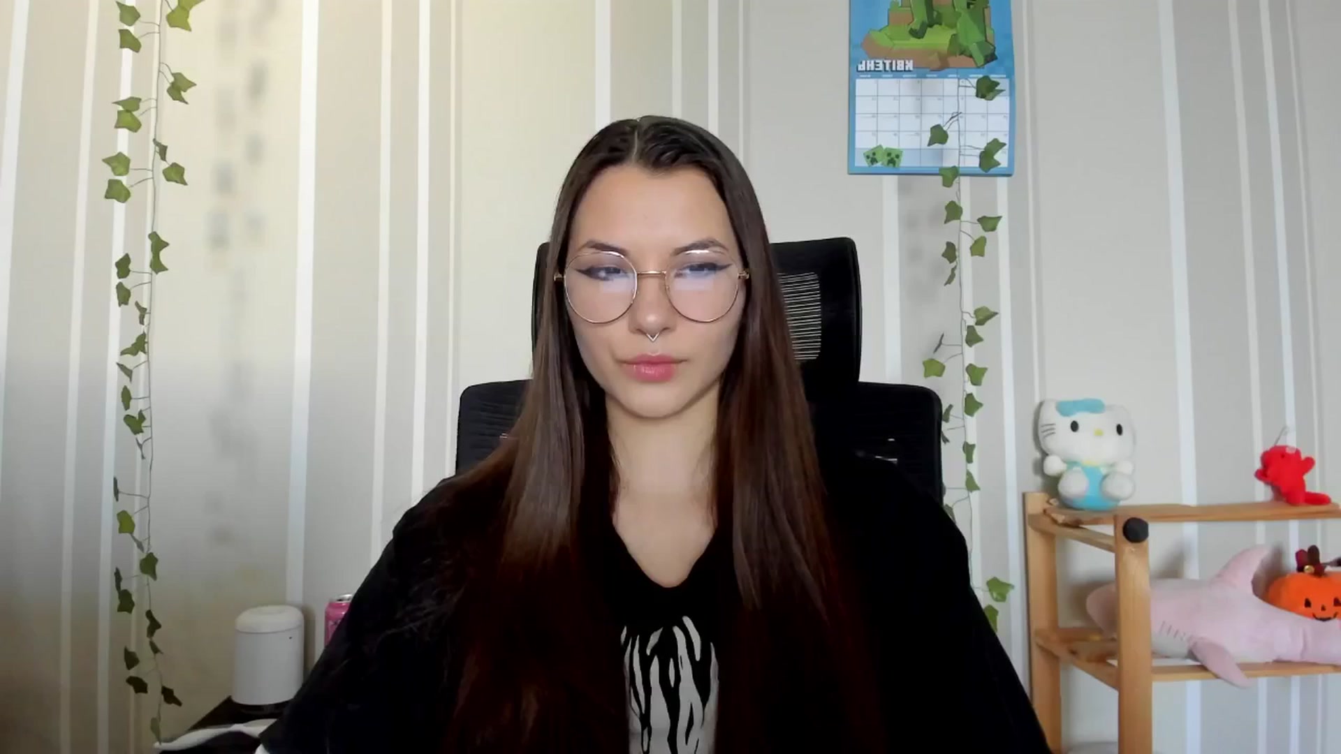 Gallery image thumbnail from AmnesiaGirl1's myfreecams stream on, 04/21/2025, 14:25 image 14 of 20