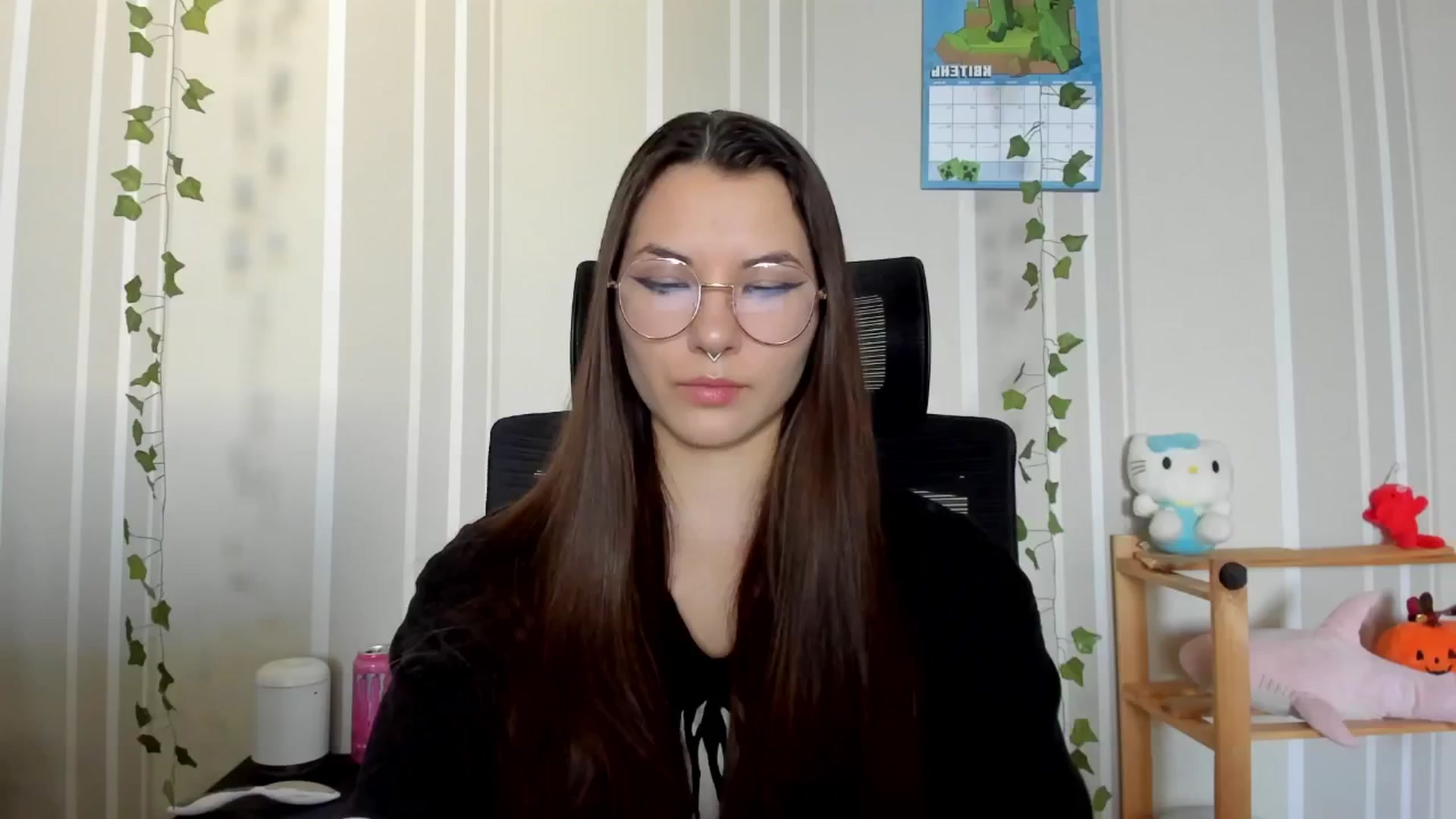 Gallery image thumbnail from AmnesiaGirl1's myfreecams stream on, 04/21/2025, 14:25 image 5 of 20
