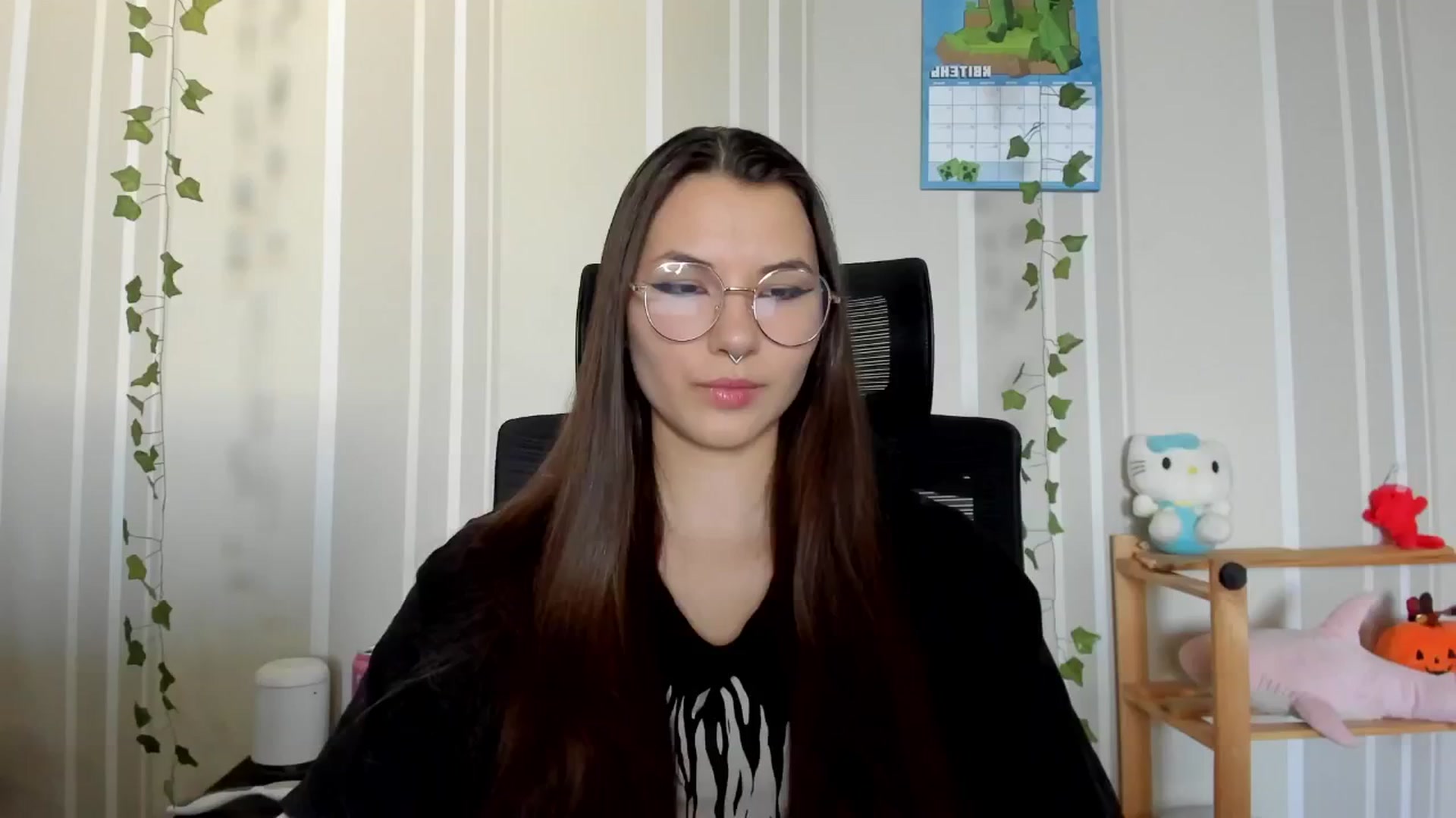 Gallery image thumbnail from AmnesiaGirl1's myfreecams stream on, 04/21/2025, 14:25 image 13 of 20