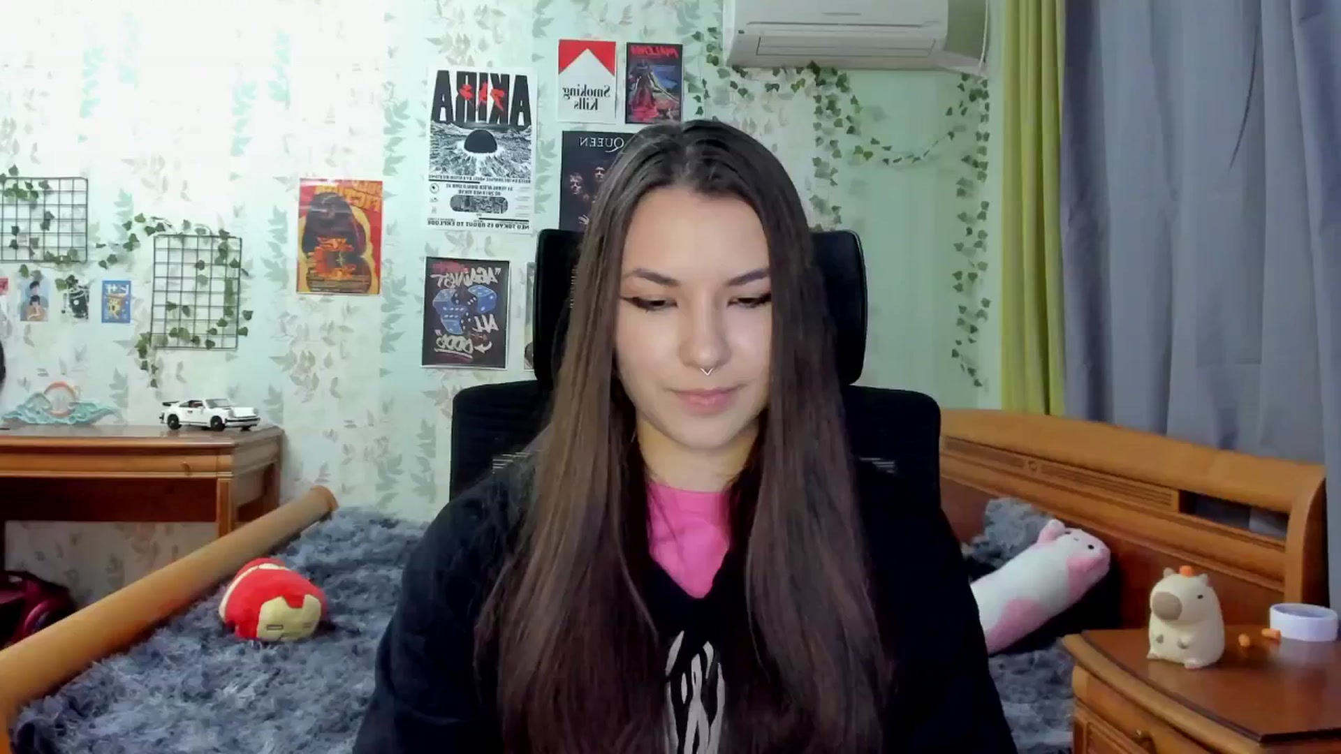 Gallery image thumbnail from AmnesiaGirl1's myfreecams stream on, 04/25/2025, 18:31 image 13 of 20