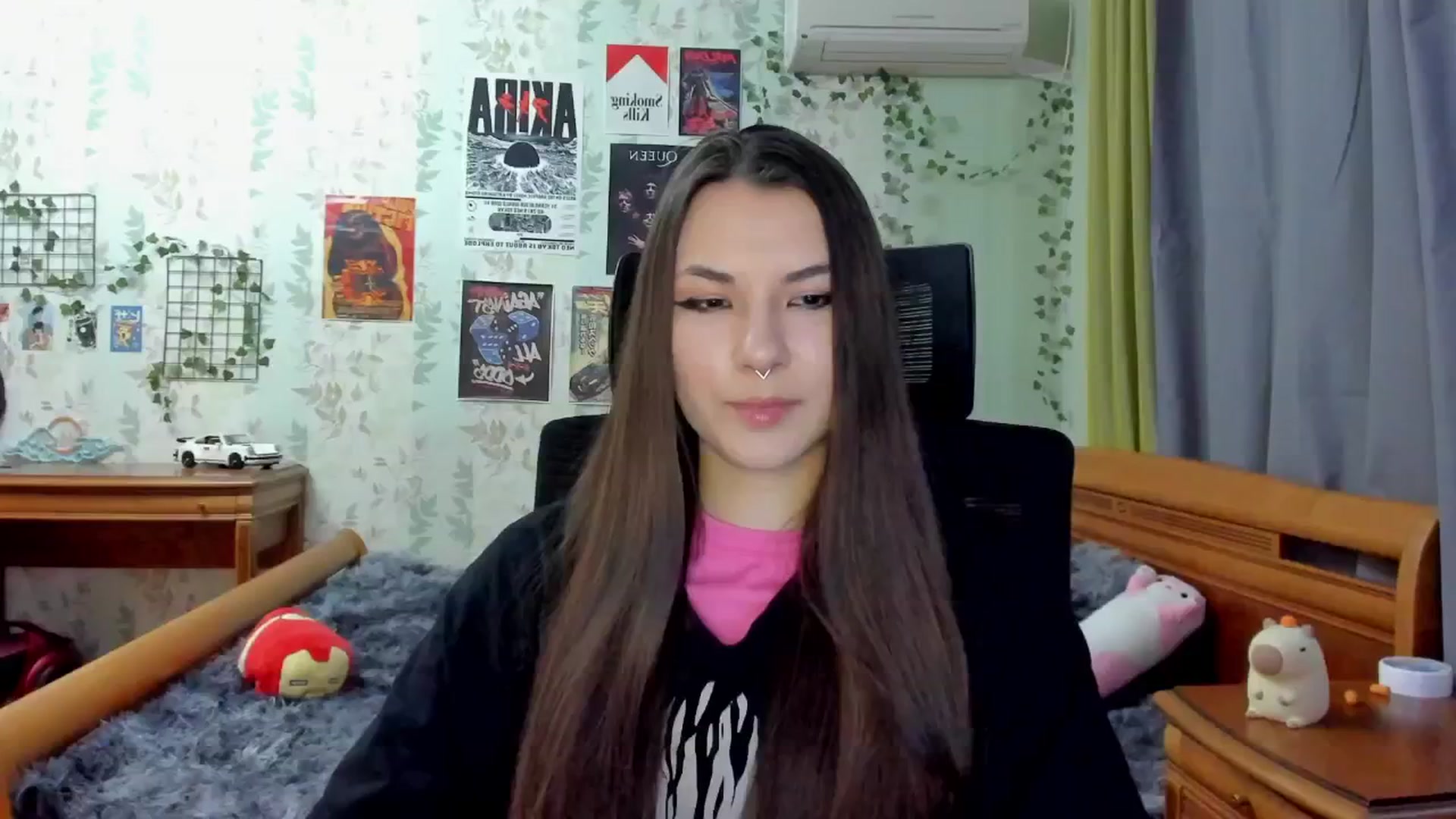 Gallery image thumbnail from AmnesiaGirl1's myfreecams stream on, 04/25/2025, 18:31 image 1 of 20