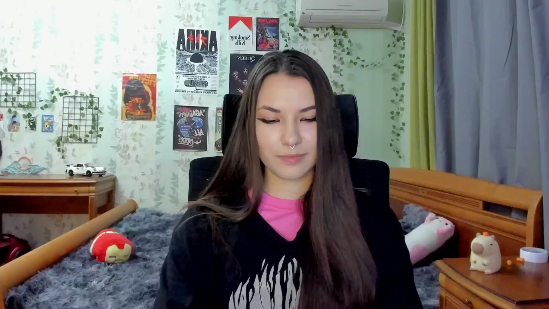 Gallery image thumbnail from AmnesiaGirl1's myfreecams stream on, 04/25/2025, 18:31 image 15 of 20