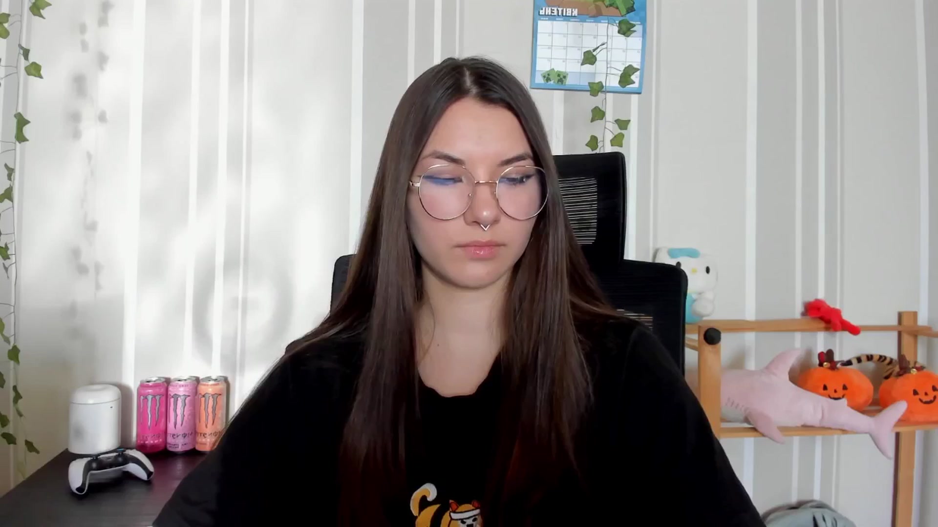 Gallery image thumbnail from AmnesiaGirl1's myfreecams stream on, 04/27/2025, 10:20 image 13 of 20